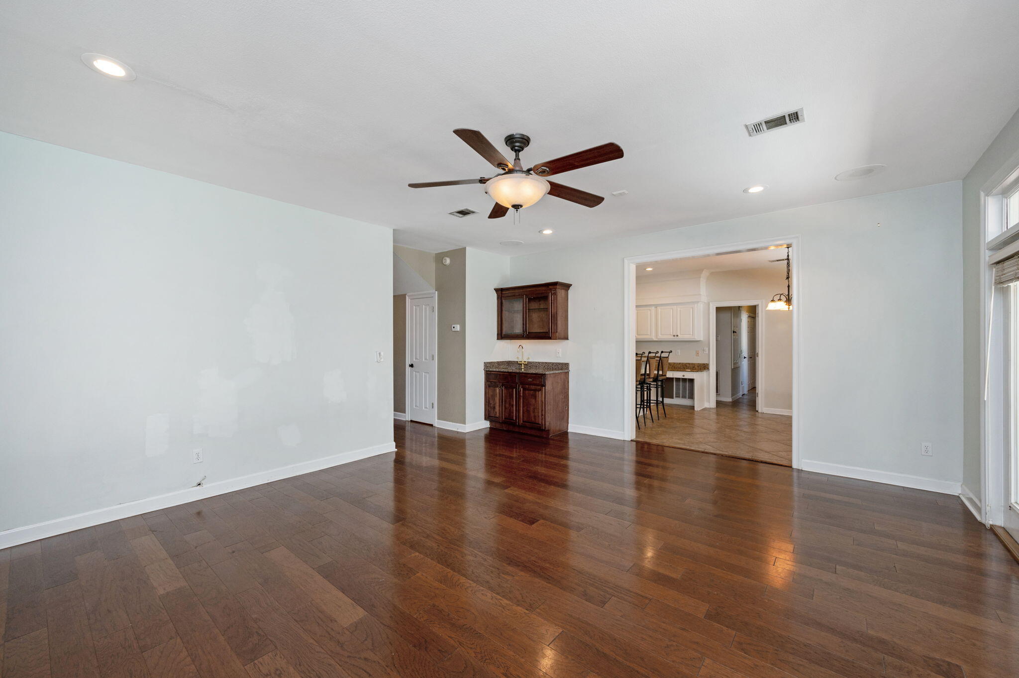 LAKE POINTE - Residential