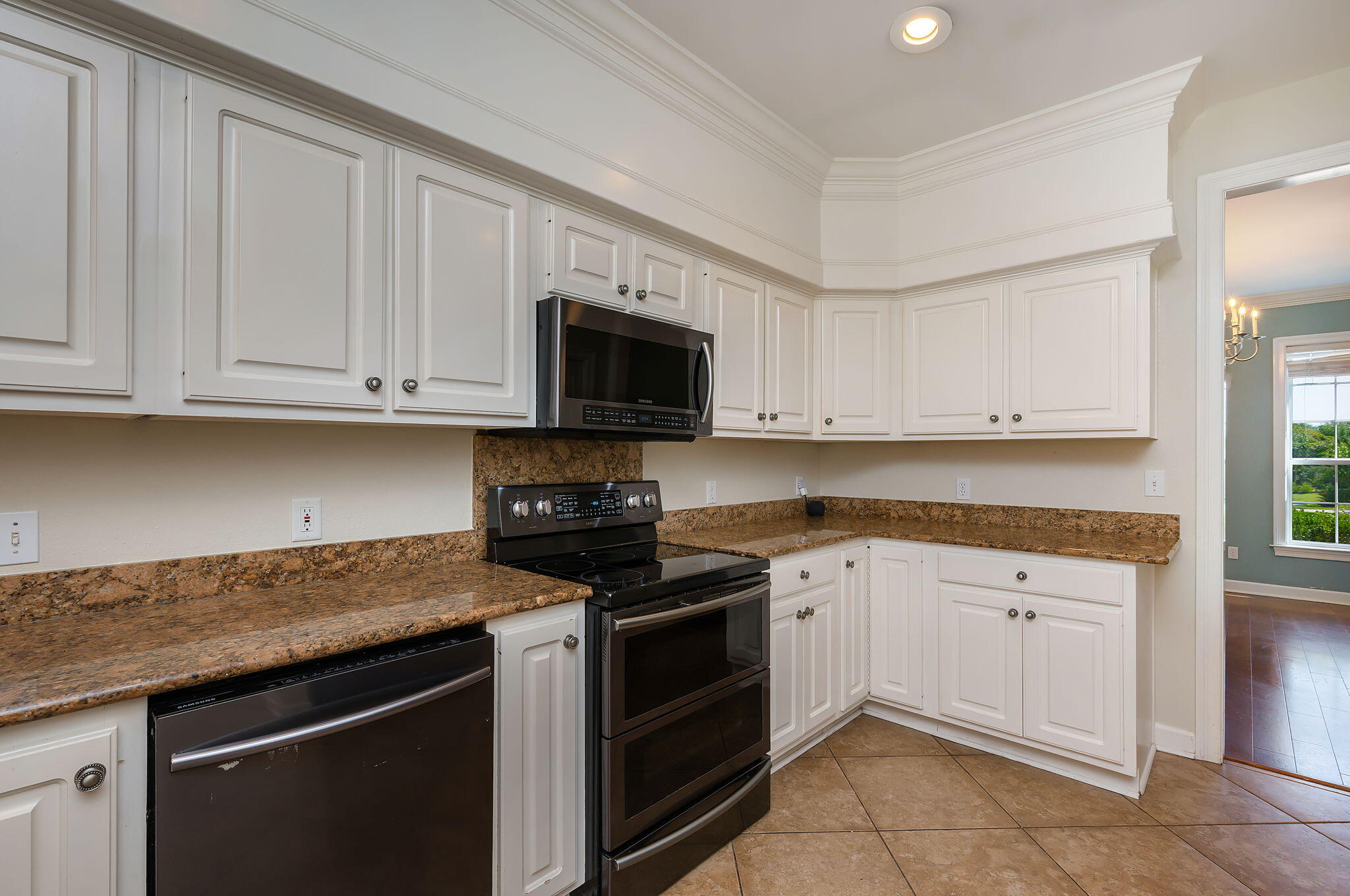 LAKE POINTE - Residential