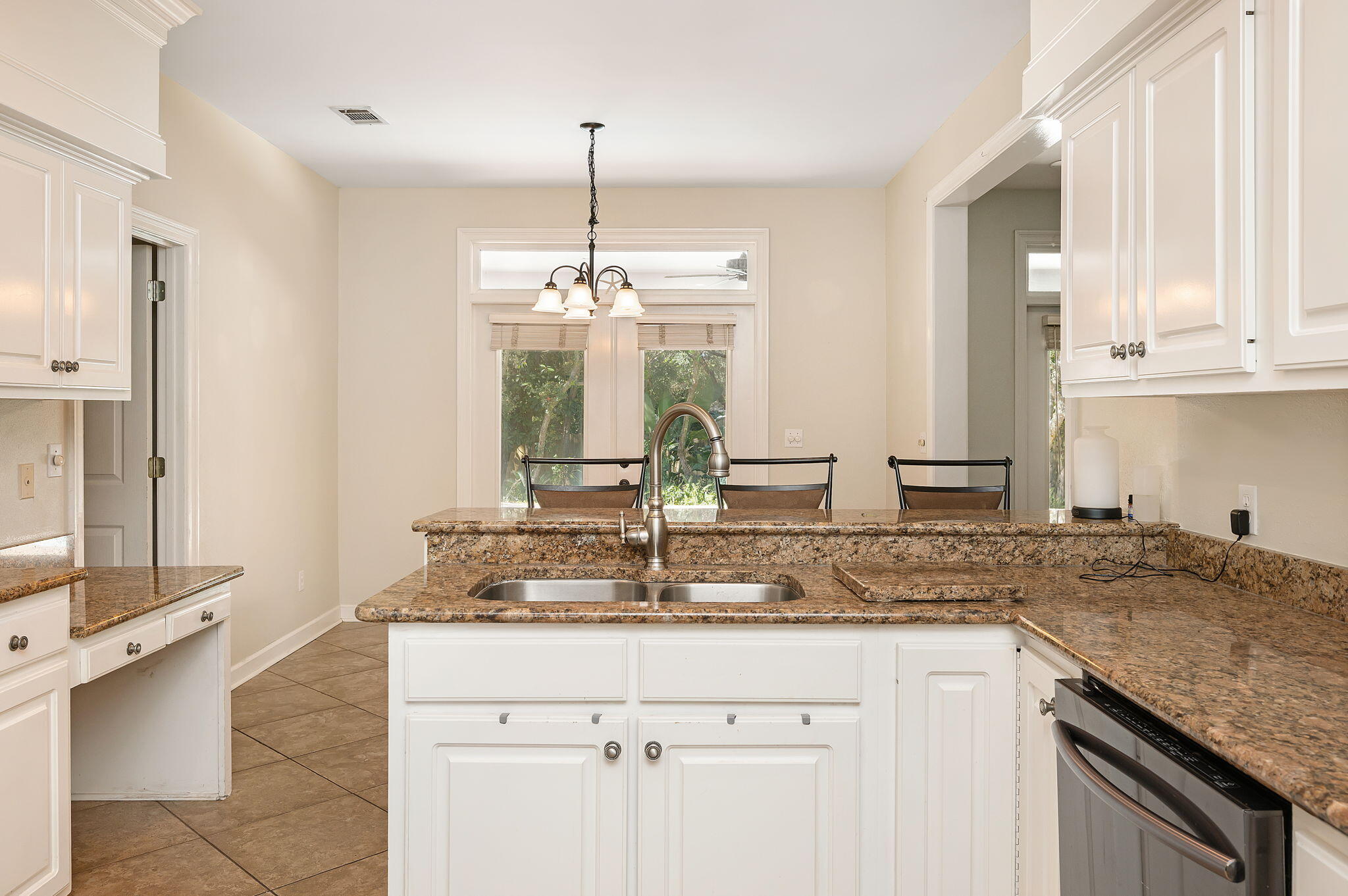 LAKE POINTE - Residential