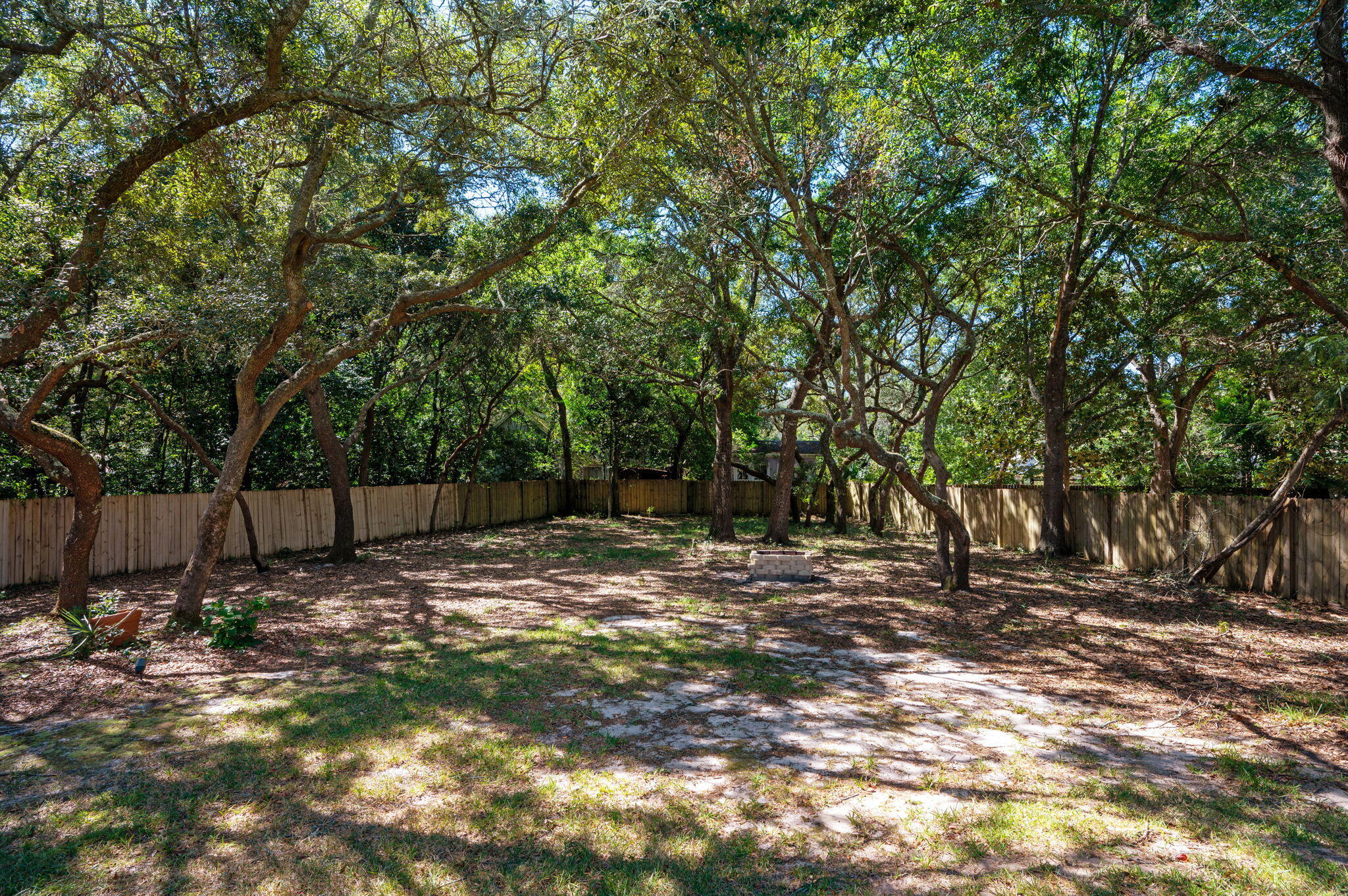 LAKE POINTE - Residential