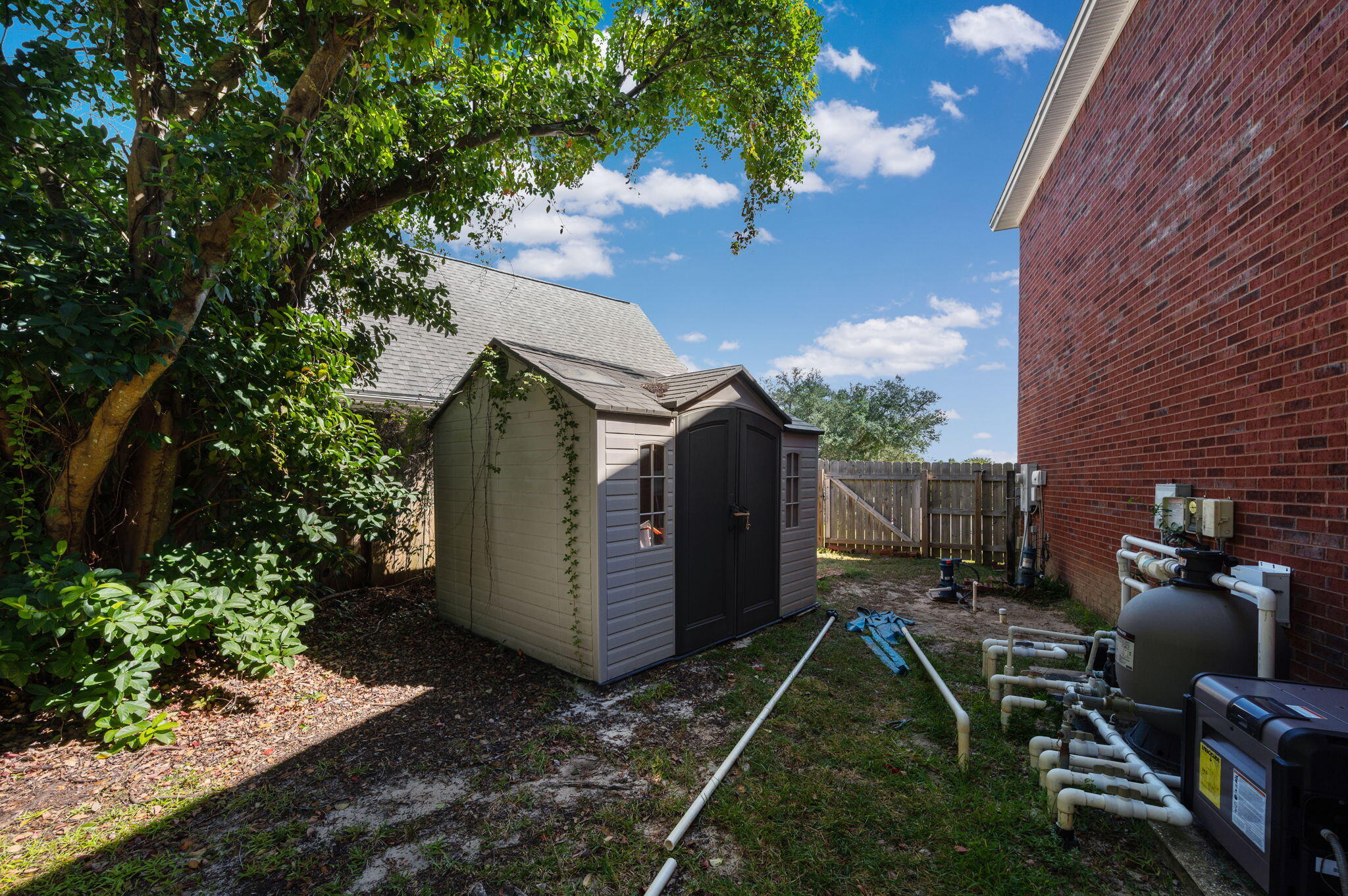 LAKE POINTE - Residential