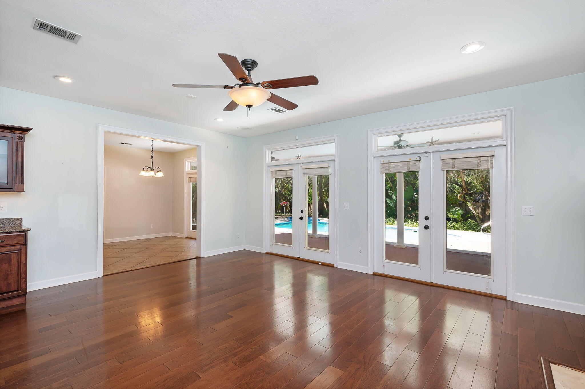 LAKE POINTE - Residential