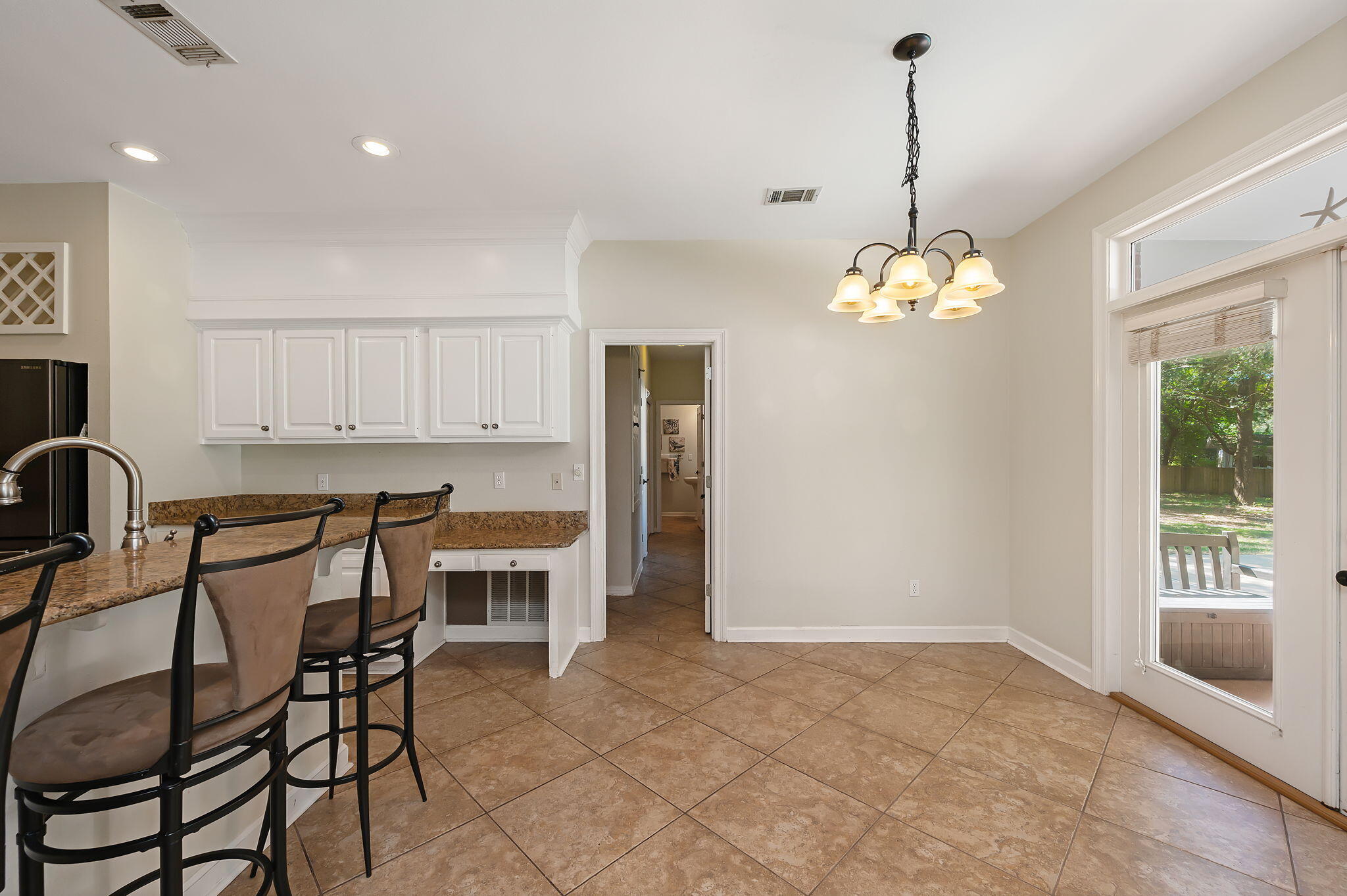 LAKE POINTE - Residential