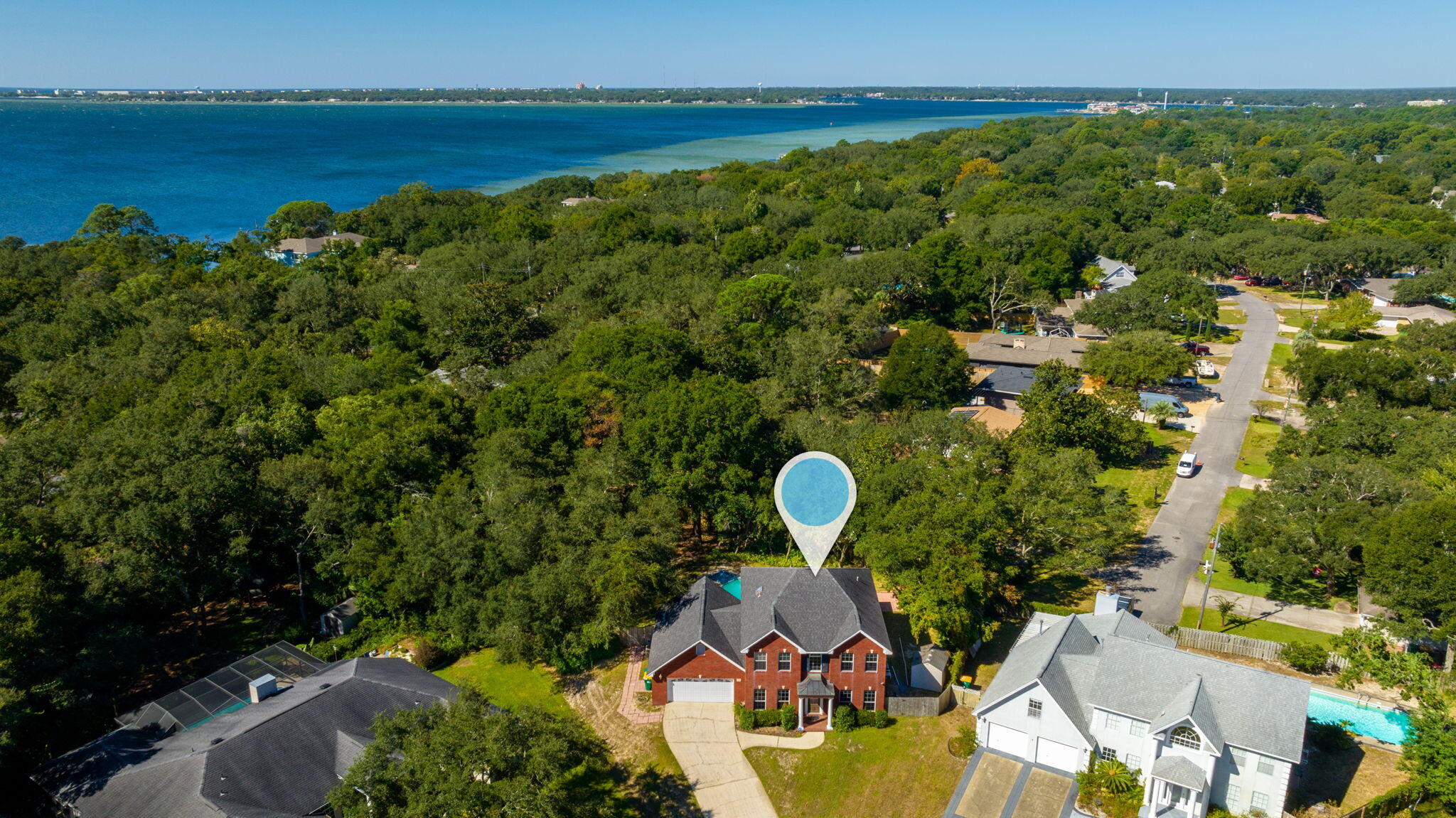 LAKE POINTE - Residential