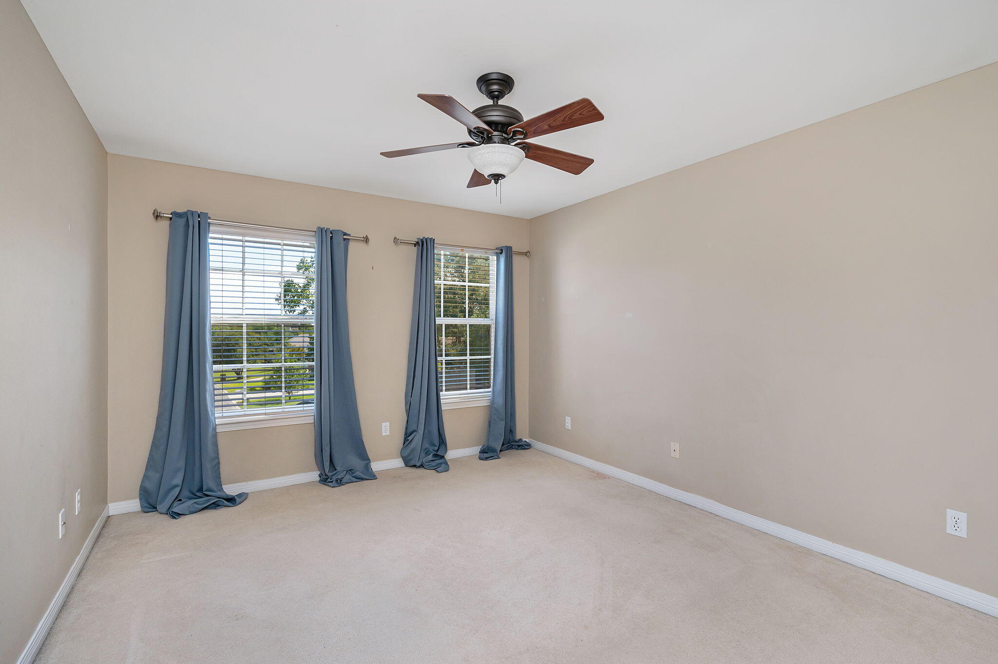 LAKE POINTE - Residential