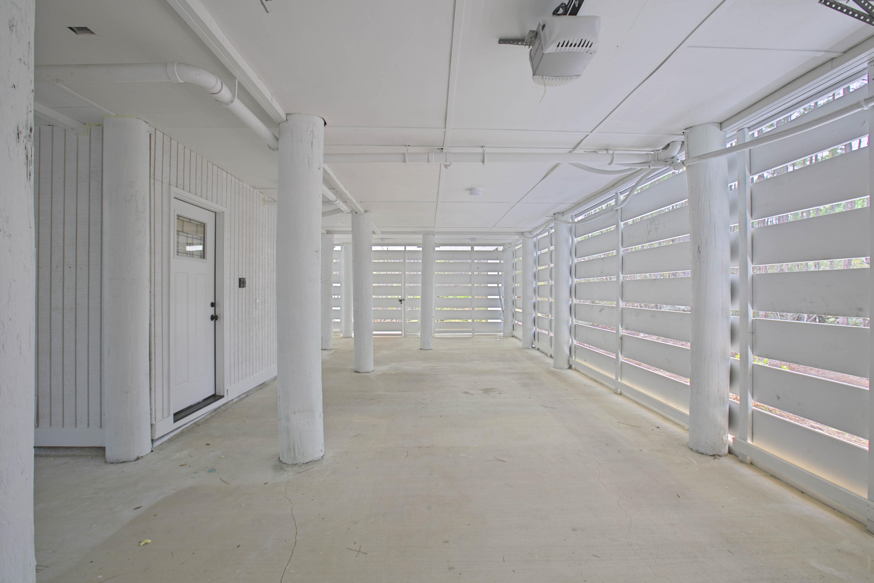 CESSNA LANDING - Residential