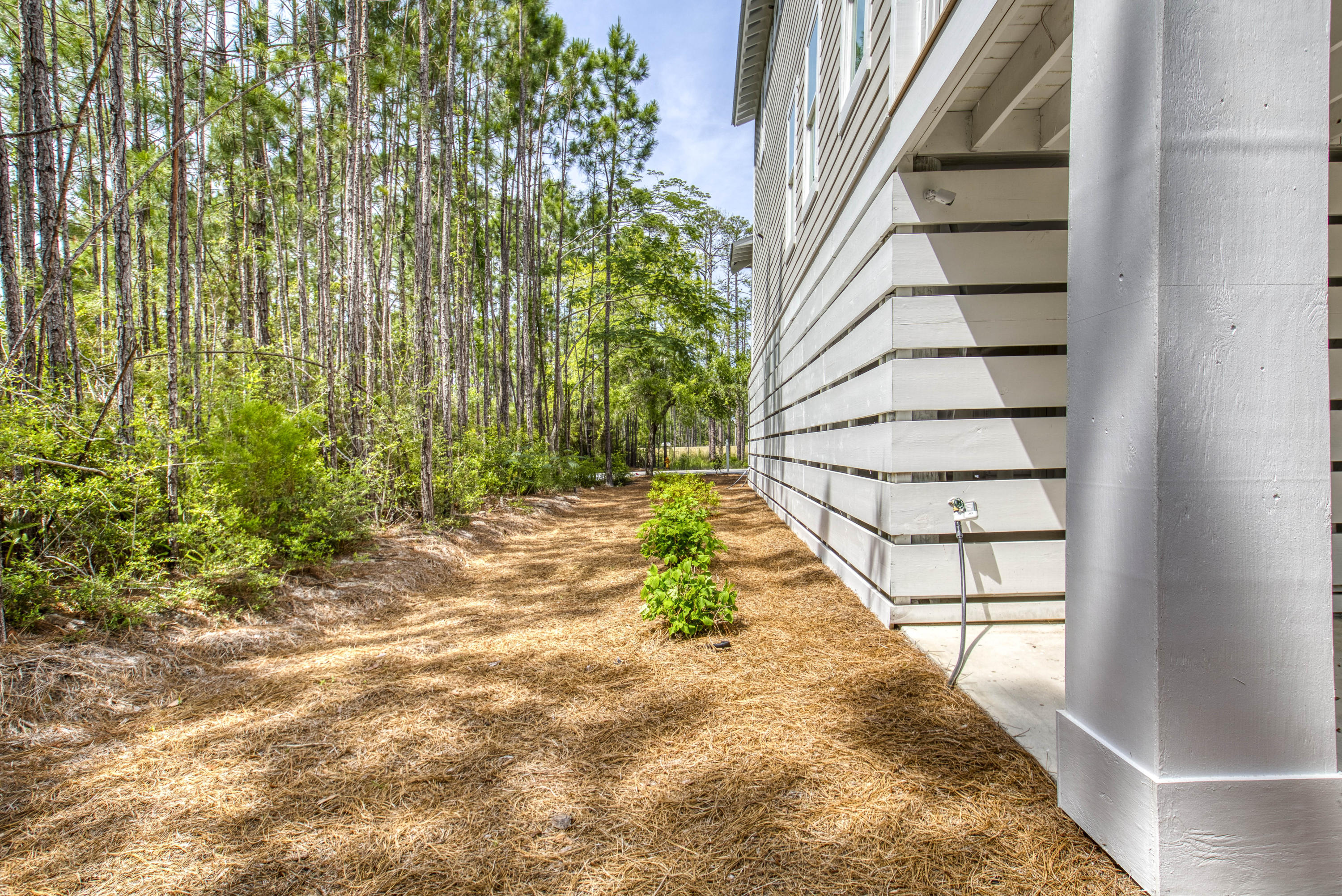 CESSNA LANDING - Residential