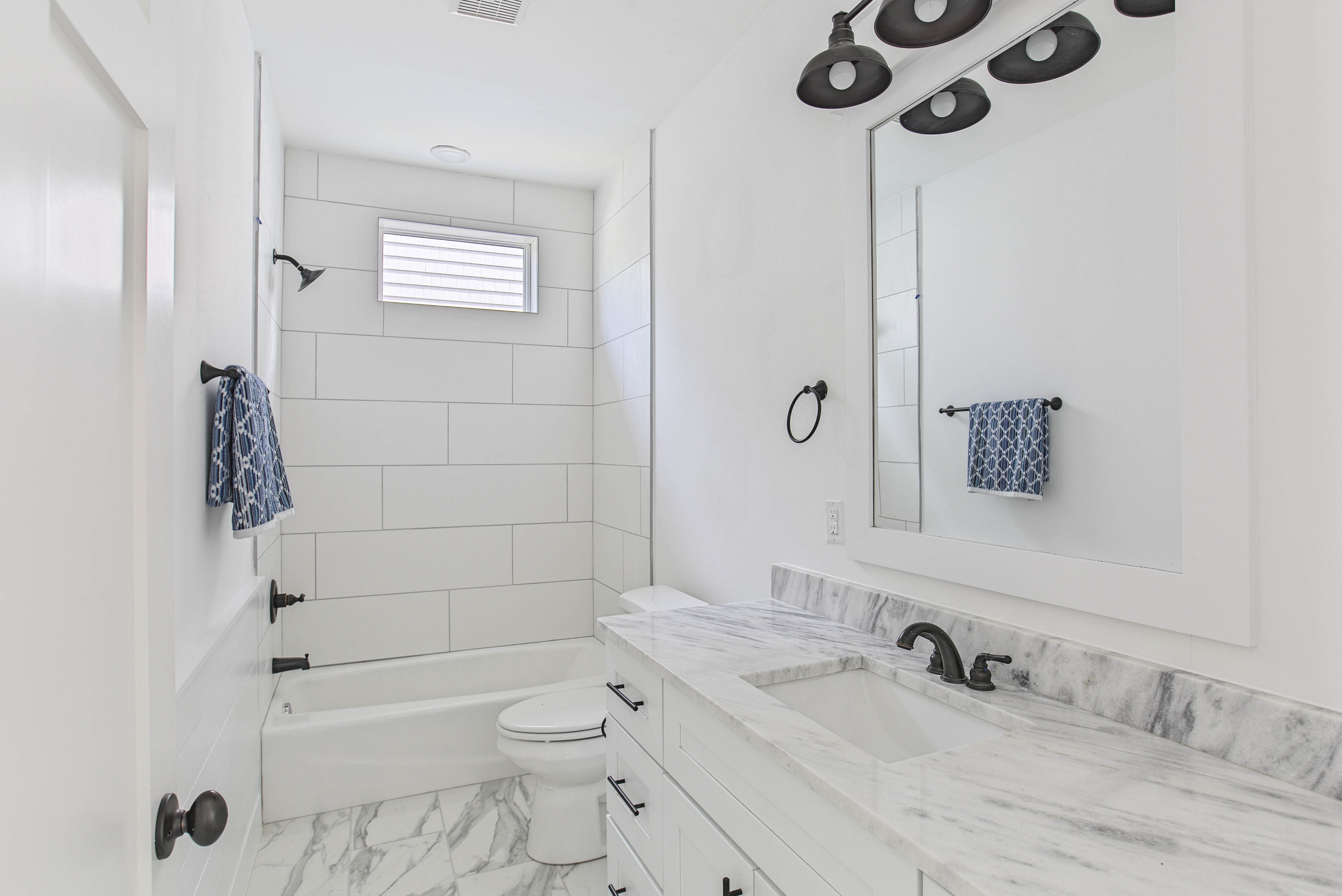 CESSNA LANDING - Residential