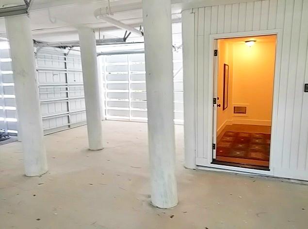 CESSNA LANDING - Residential