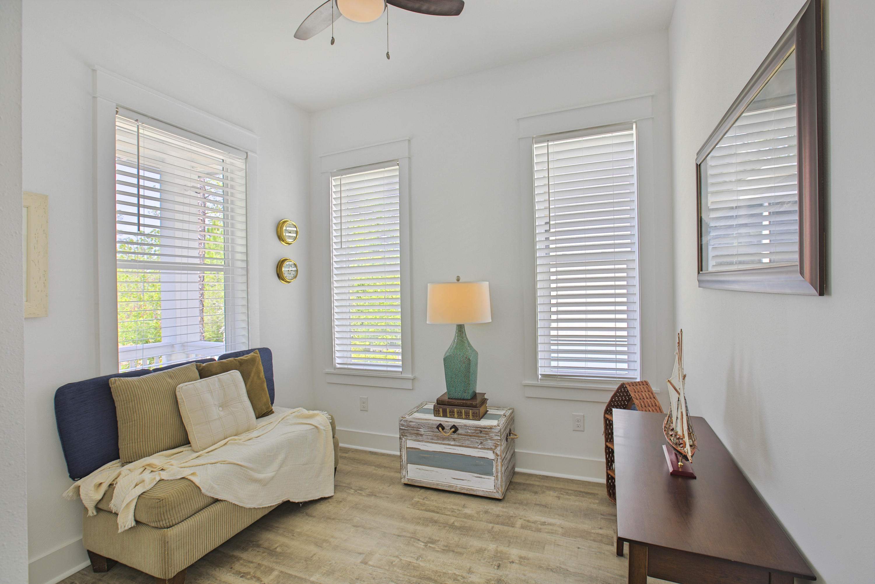 CESSNA LANDING - Residential