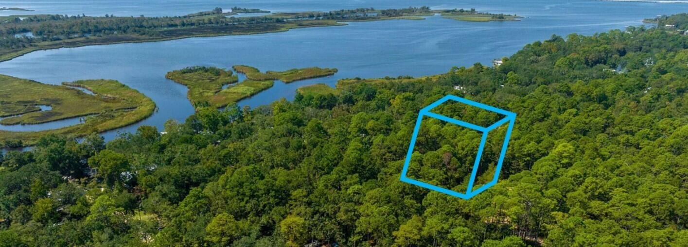 PITTS BAY SHORE - Land