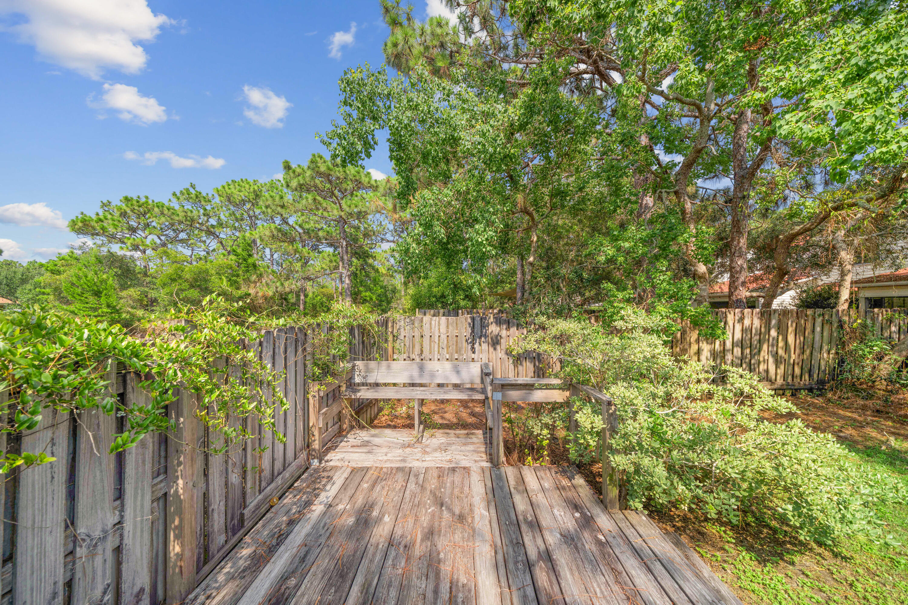 ESCADA - Residential