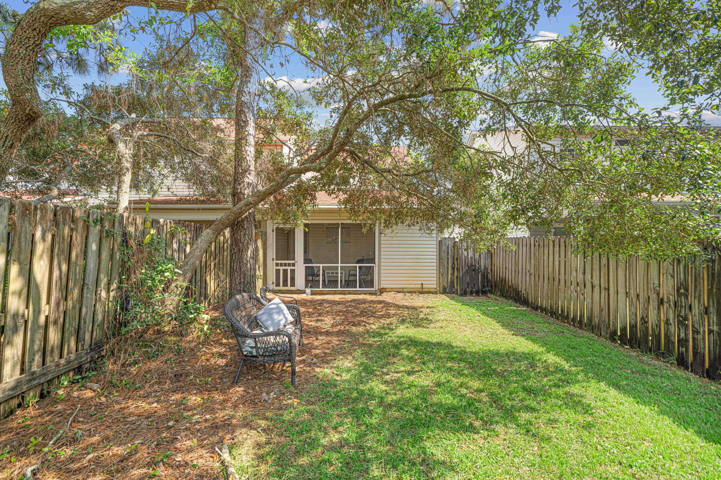 ESCADA - Residential