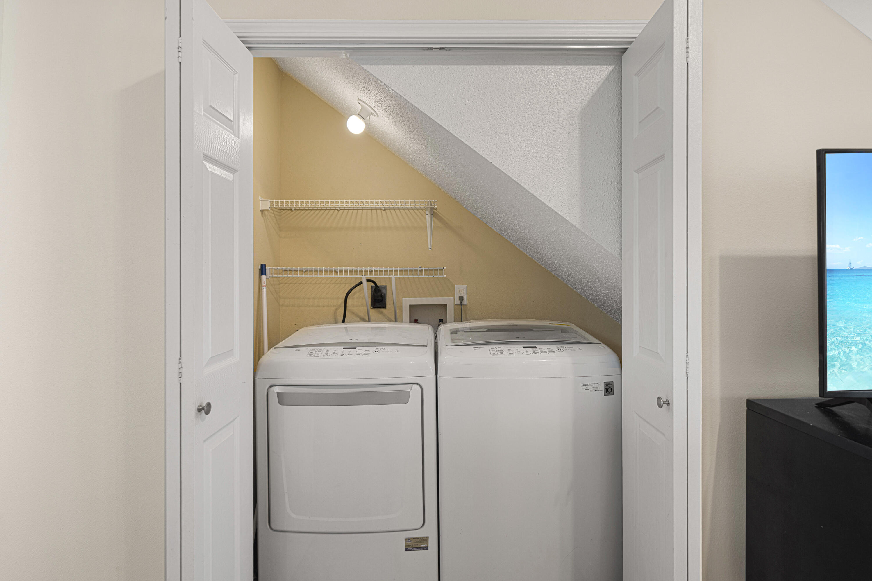 ESCADA - Residential