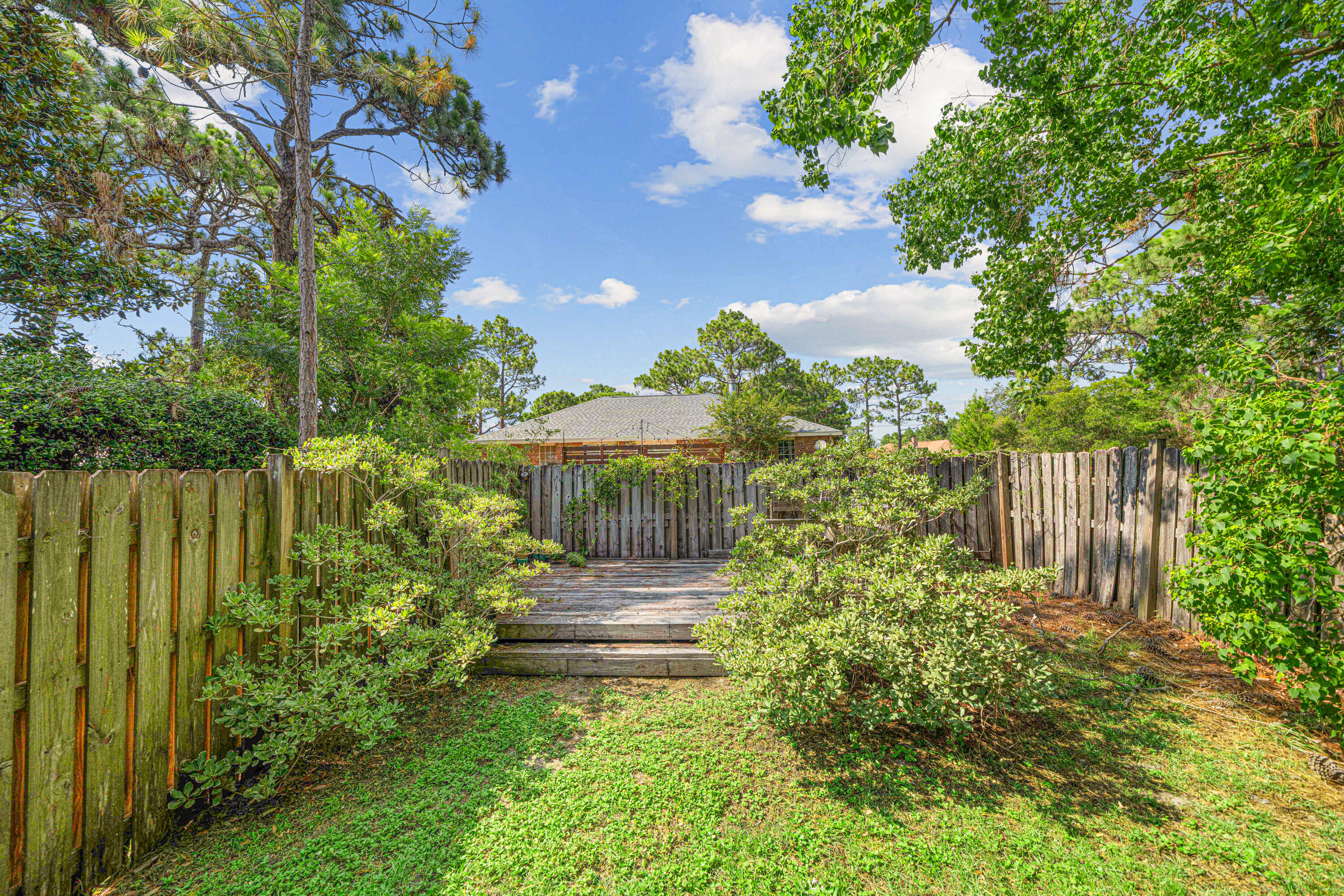 ESCADA - Residential