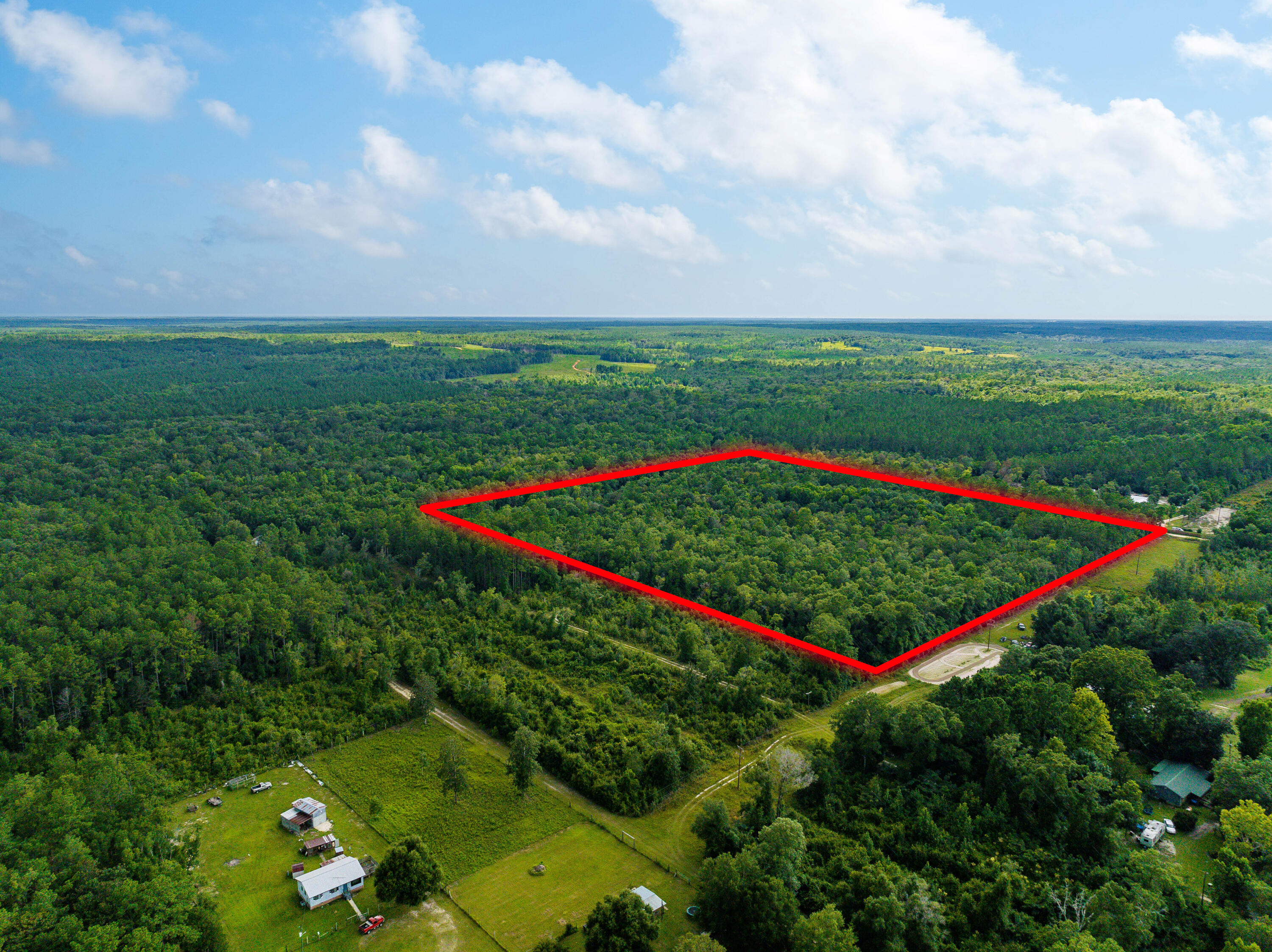 NO RECORDED SUBDIVISION - Land