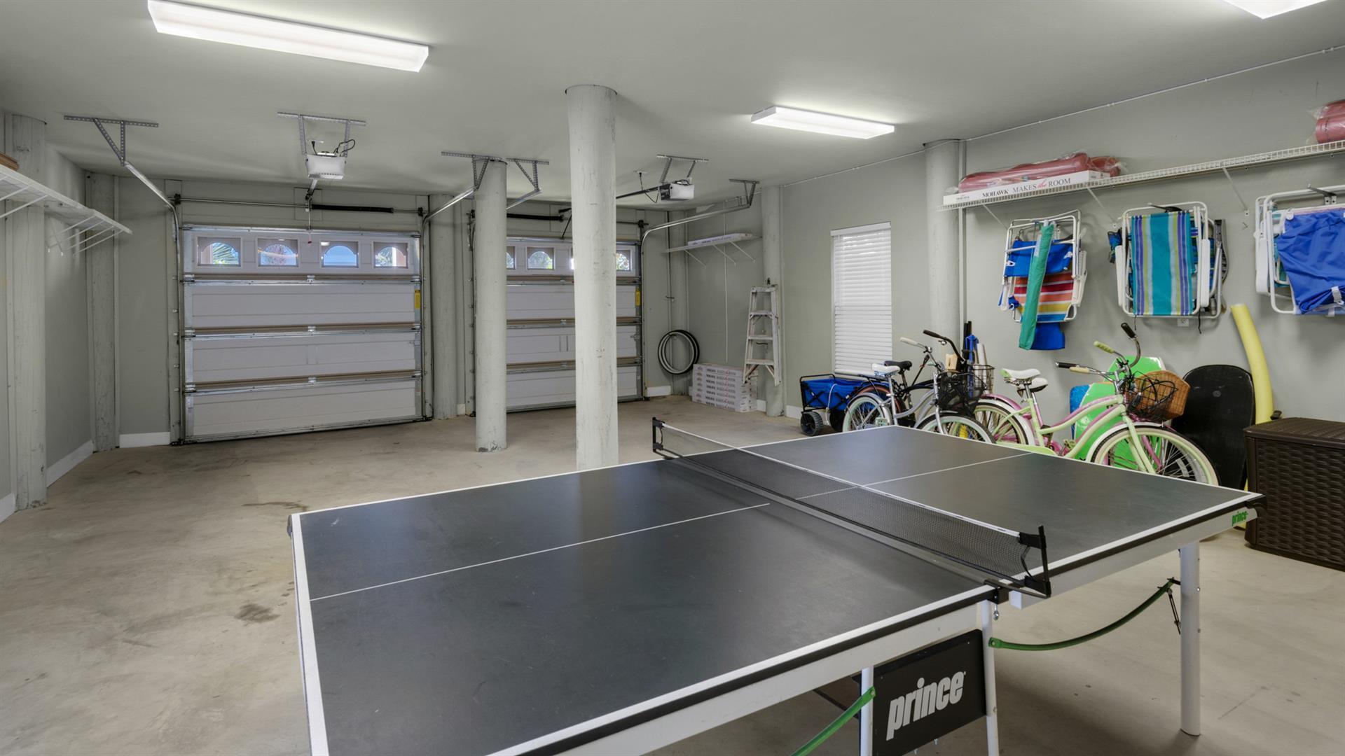 COTTAGES AT EASTERN LAKE - Residential