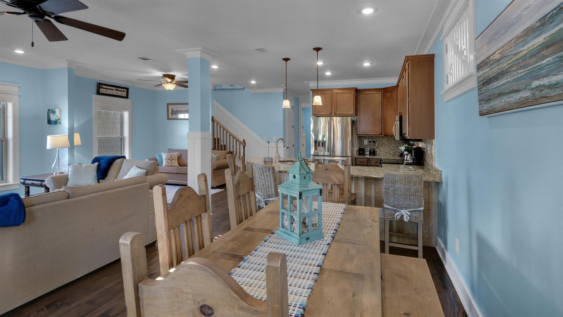 COTTAGES AT EASTERN LAKE - Residential