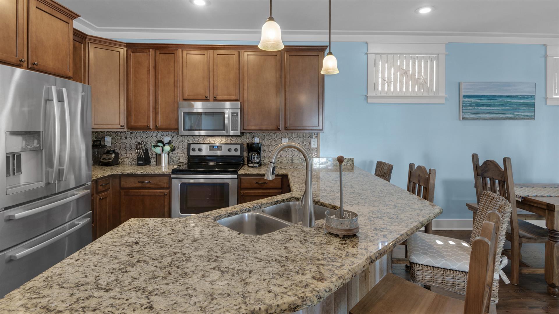 COTTAGES AT EASTERN LAKE - Residential