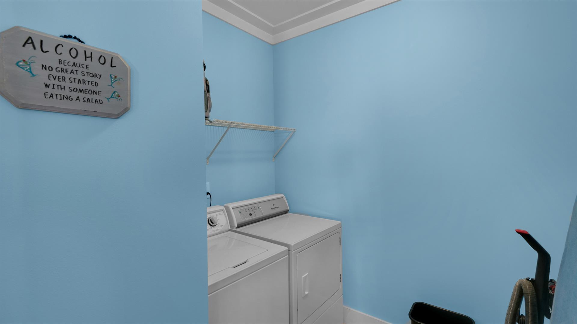 COTTAGES AT EASTERN LAKE - Residential