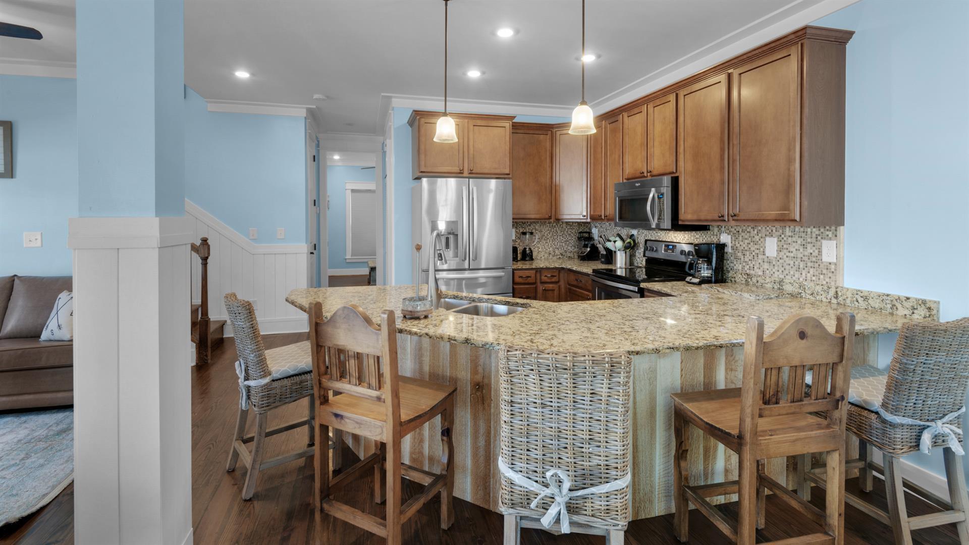 COTTAGES AT EASTERN LAKE - Residential