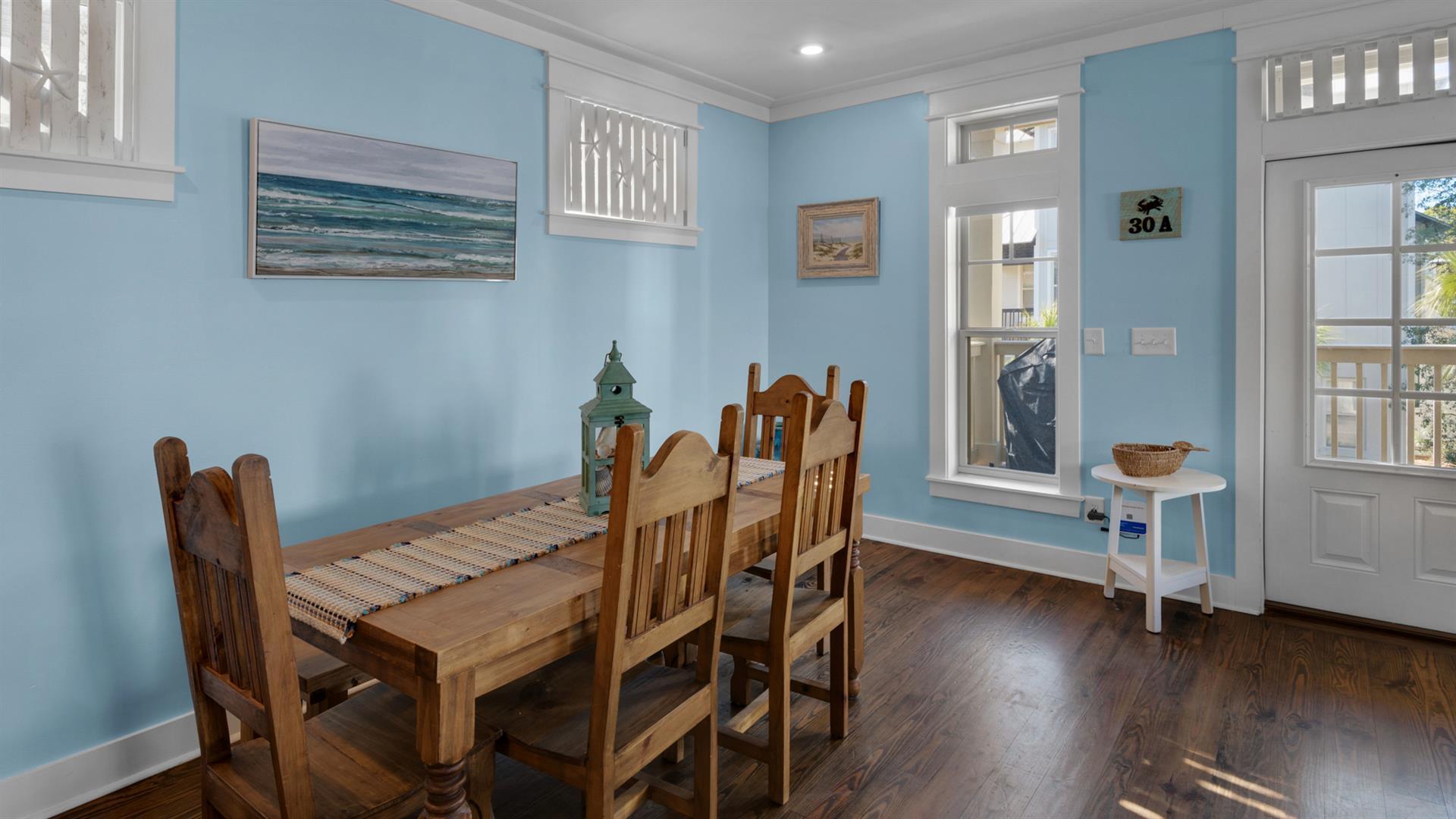 COTTAGES AT EASTERN LAKE - Residential