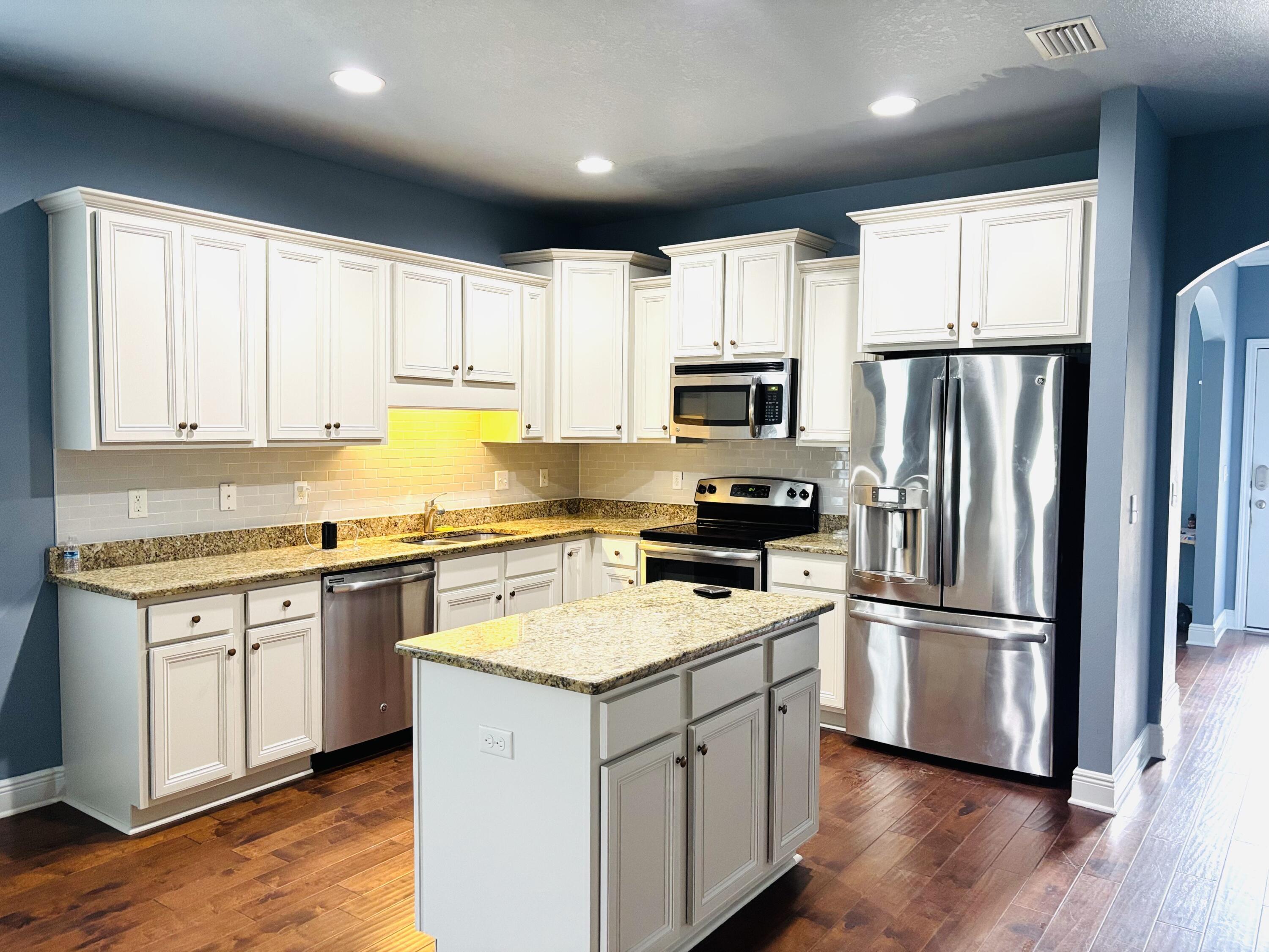 DRIFTWOOD ESTATES - Residential