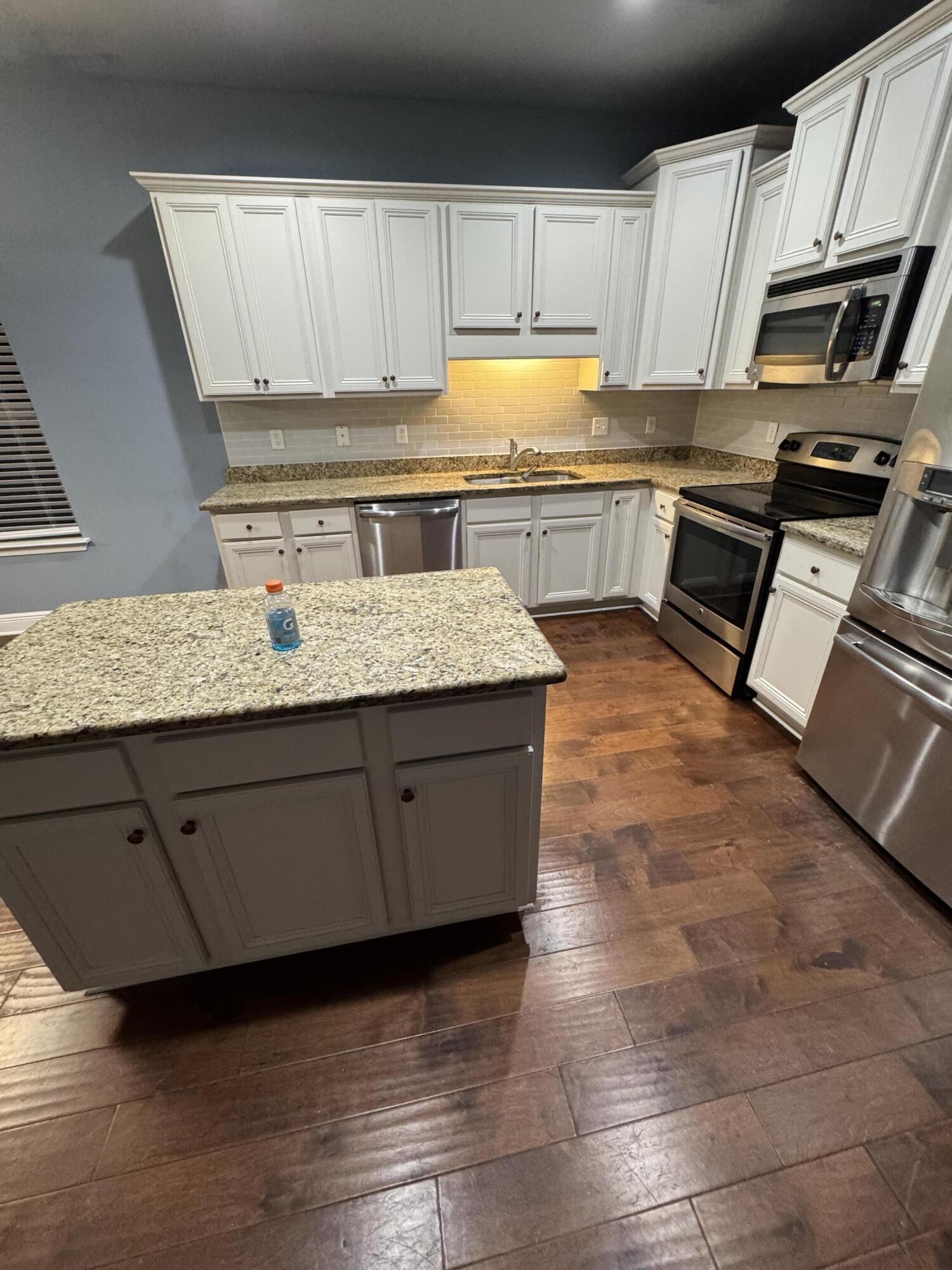 DRIFTWOOD ESTATES - Residential