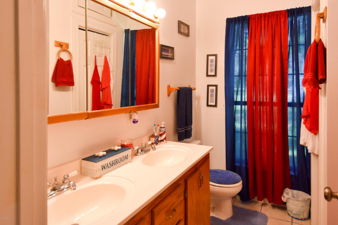 BAY GROVE - Residential