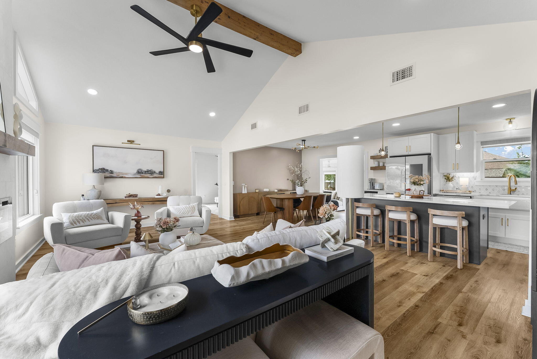 LYNN HAVEN - Residential