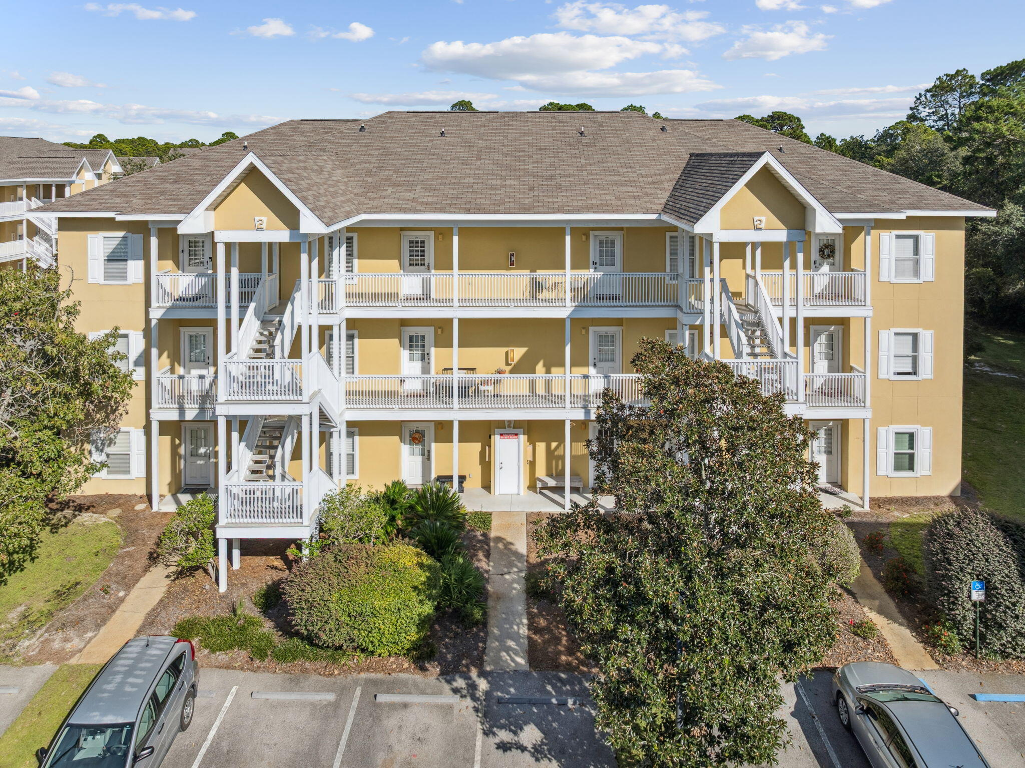 HERON'S WATCH CONDO PH 2 - Residential