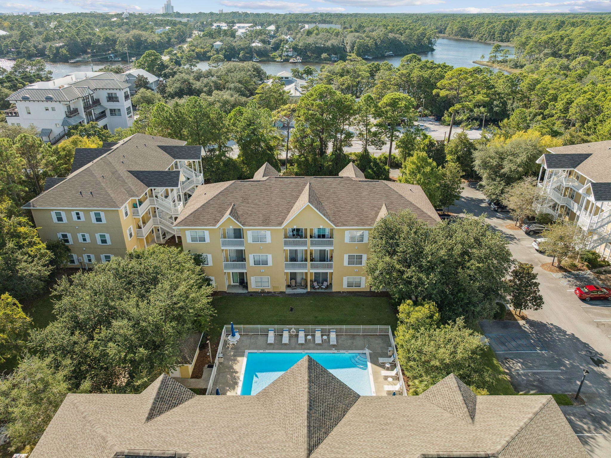 HERON'S WATCH CONDO PH 2 - Residential
