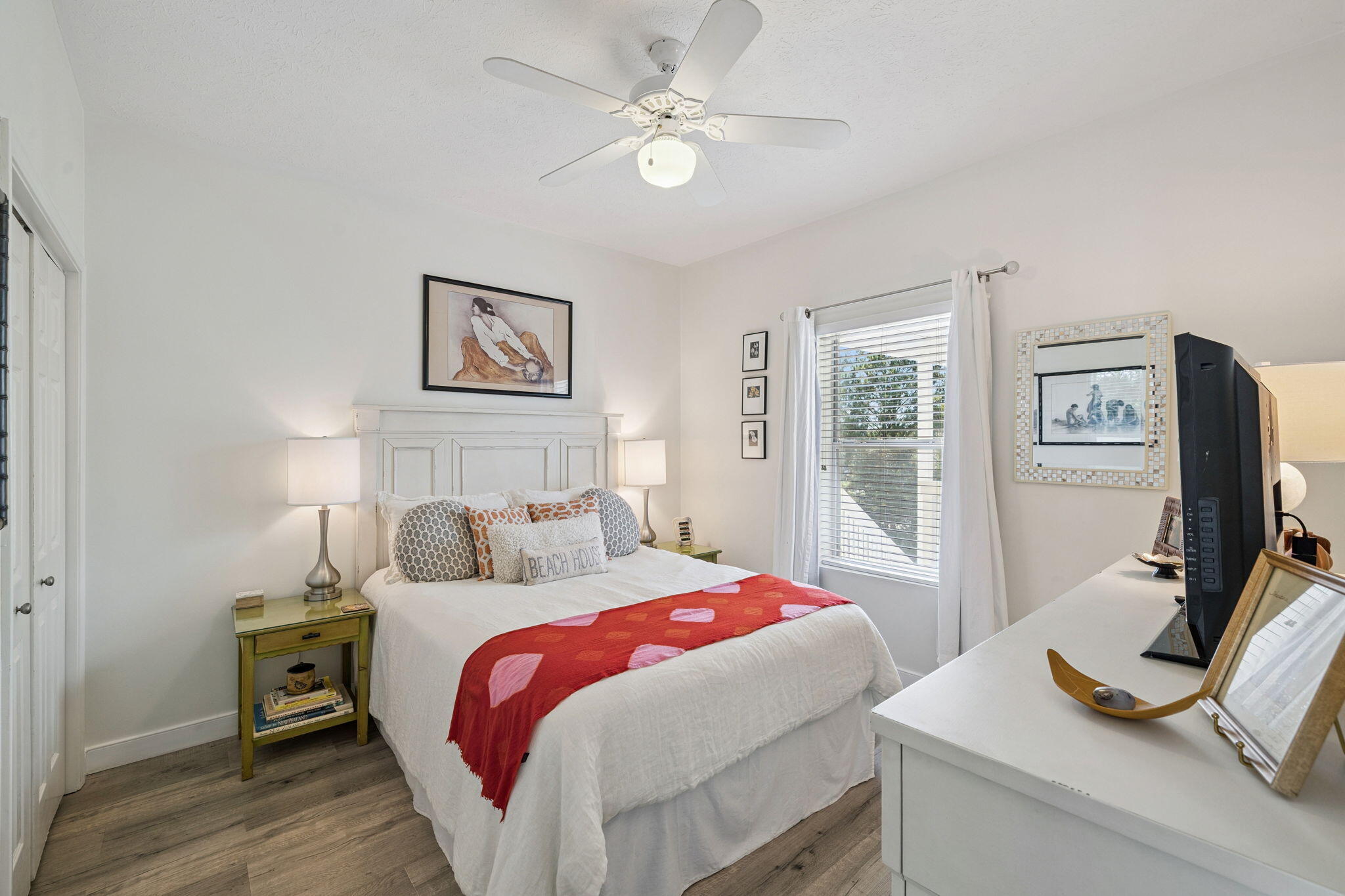 HERON'S WATCH CONDO PH 2 - Residential
