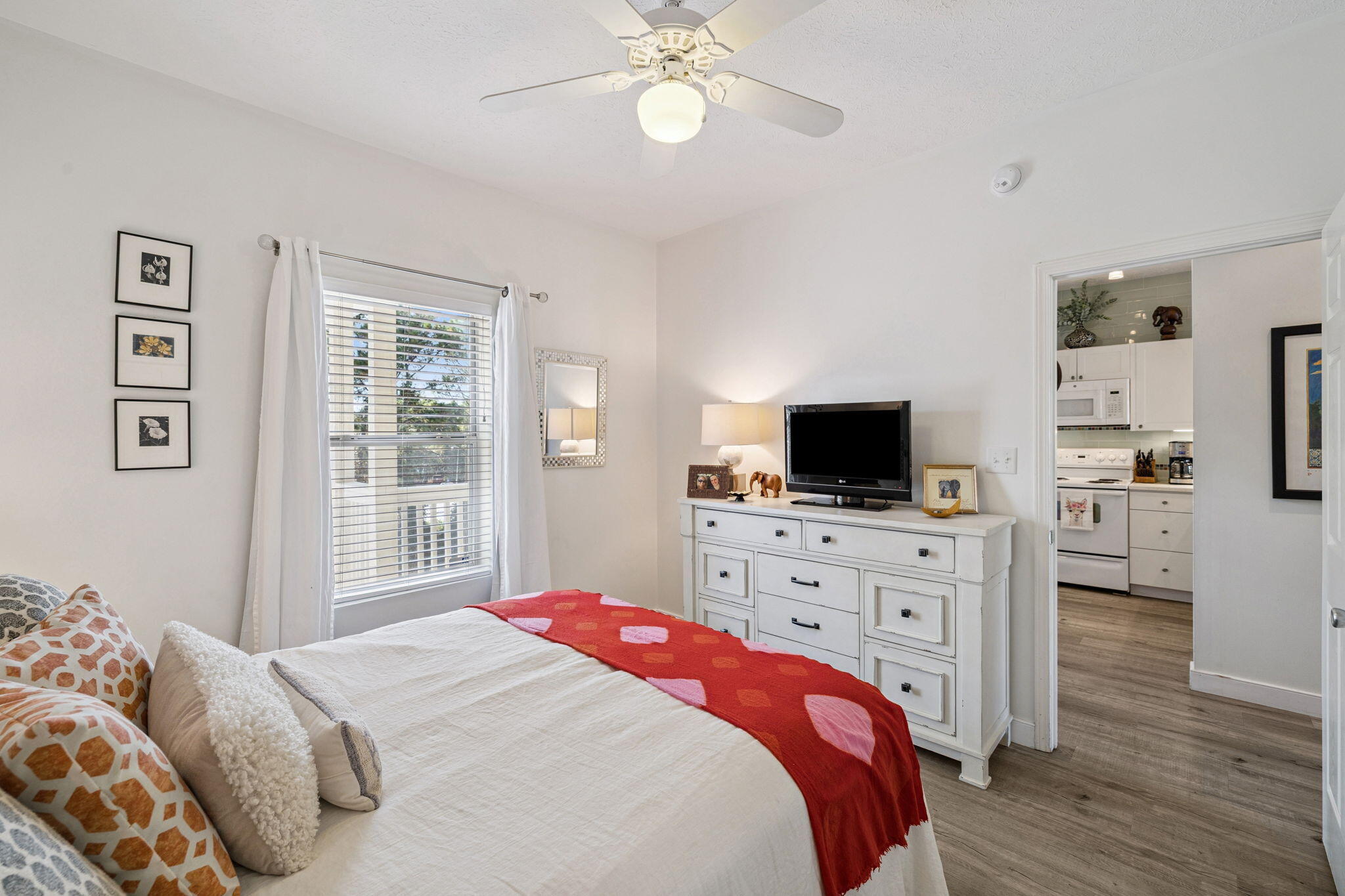 HERON'S WATCH CONDO PH 2 - Residential