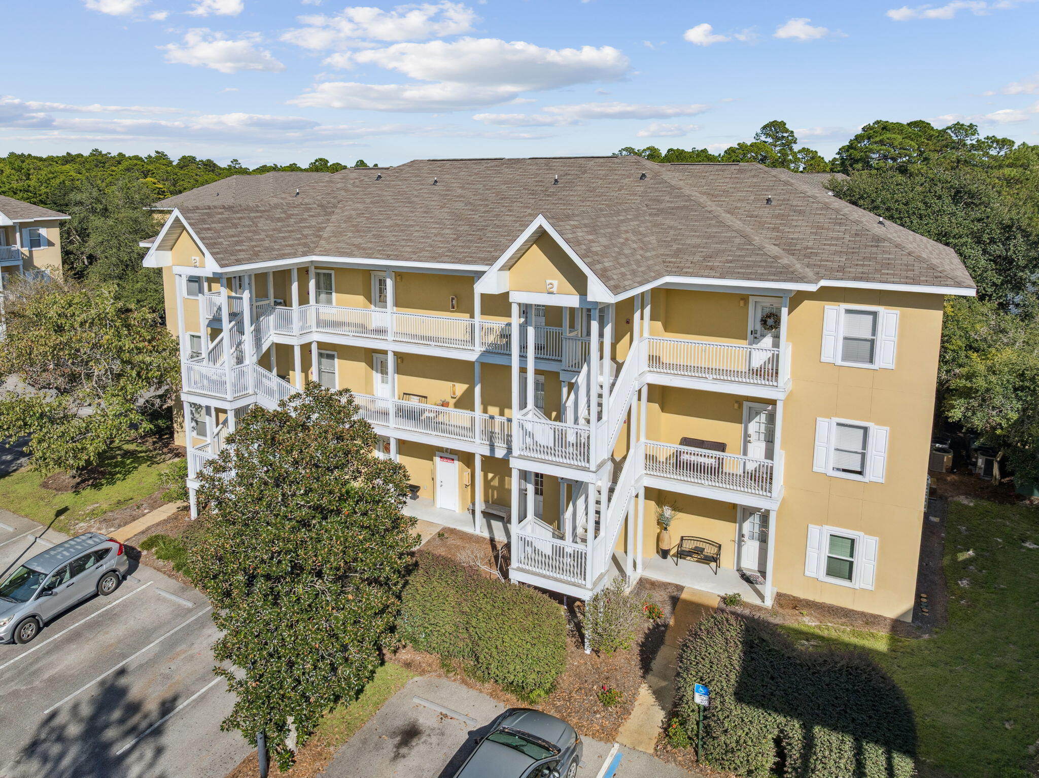 HERON'S WATCH CONDO PH 2 - Residential
