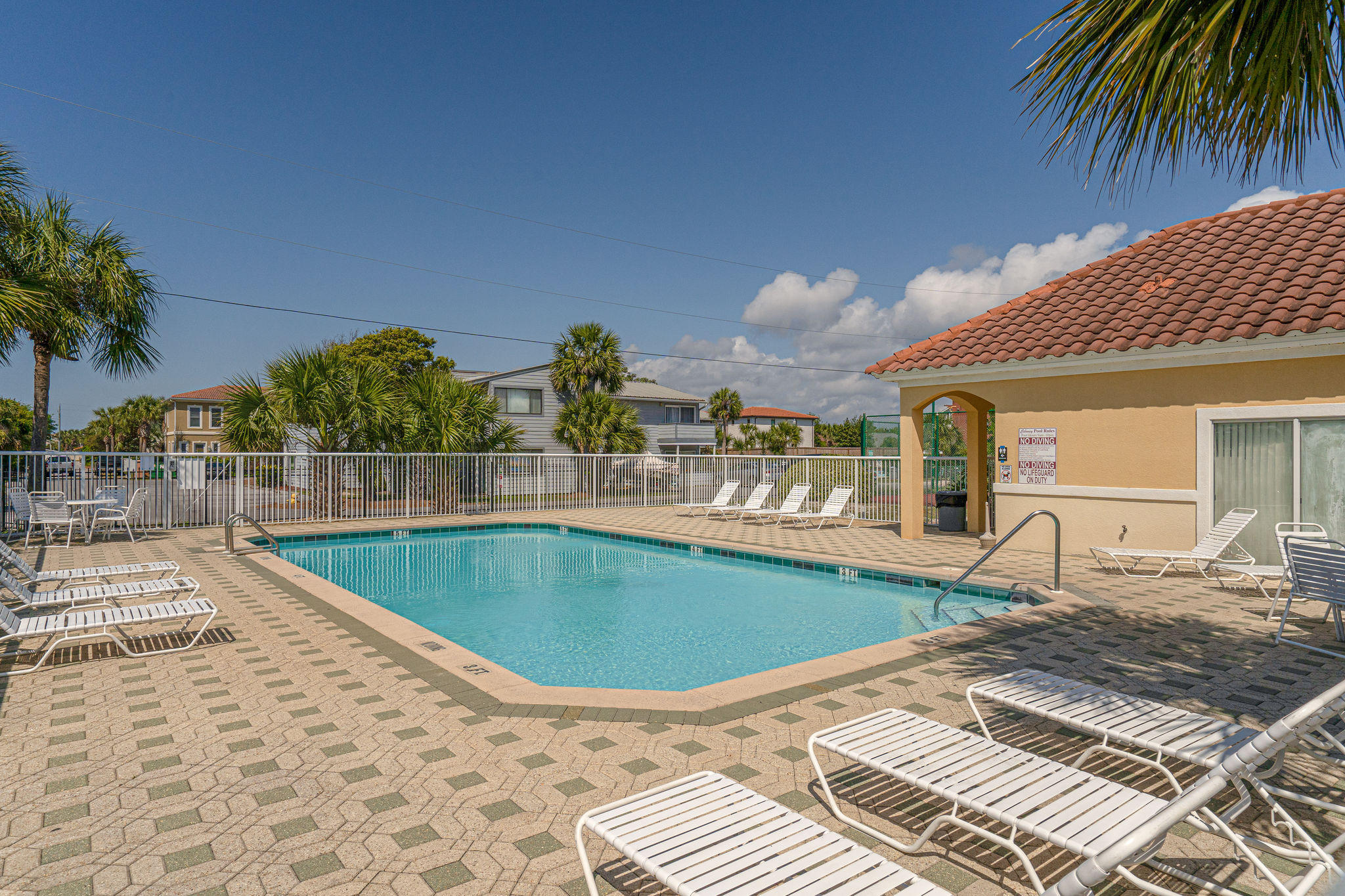 CIBONEY CONDO - Residential