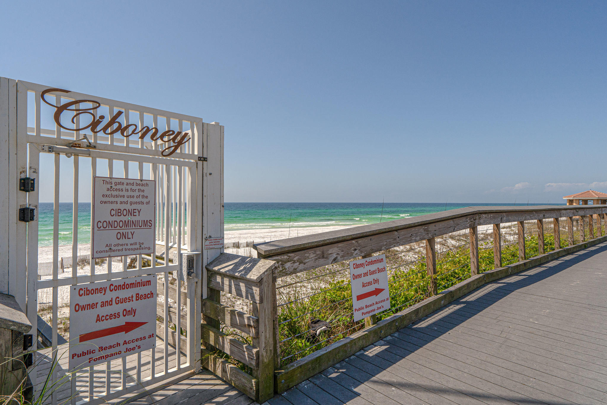 CIBONEY CONDO - Residential