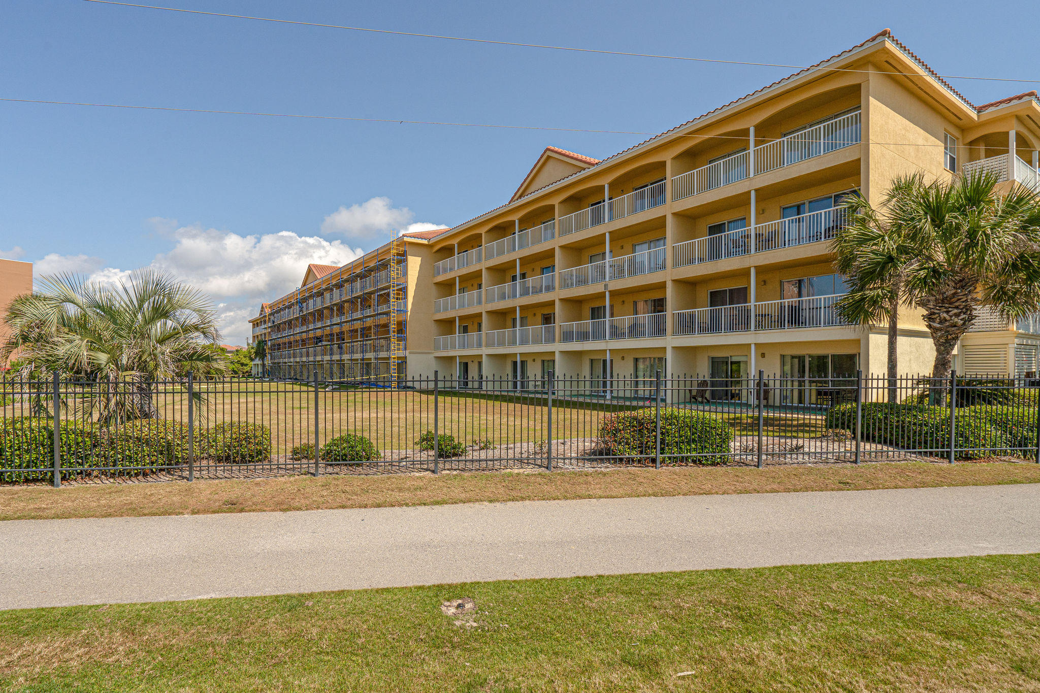 CIBONEY CONDO - Residential