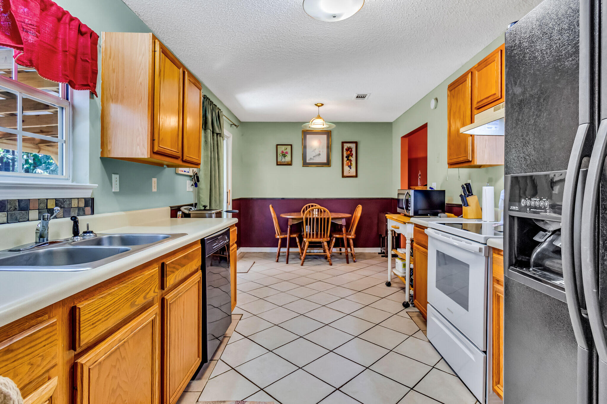 NO RECORDED SUBDIVISION - Residential