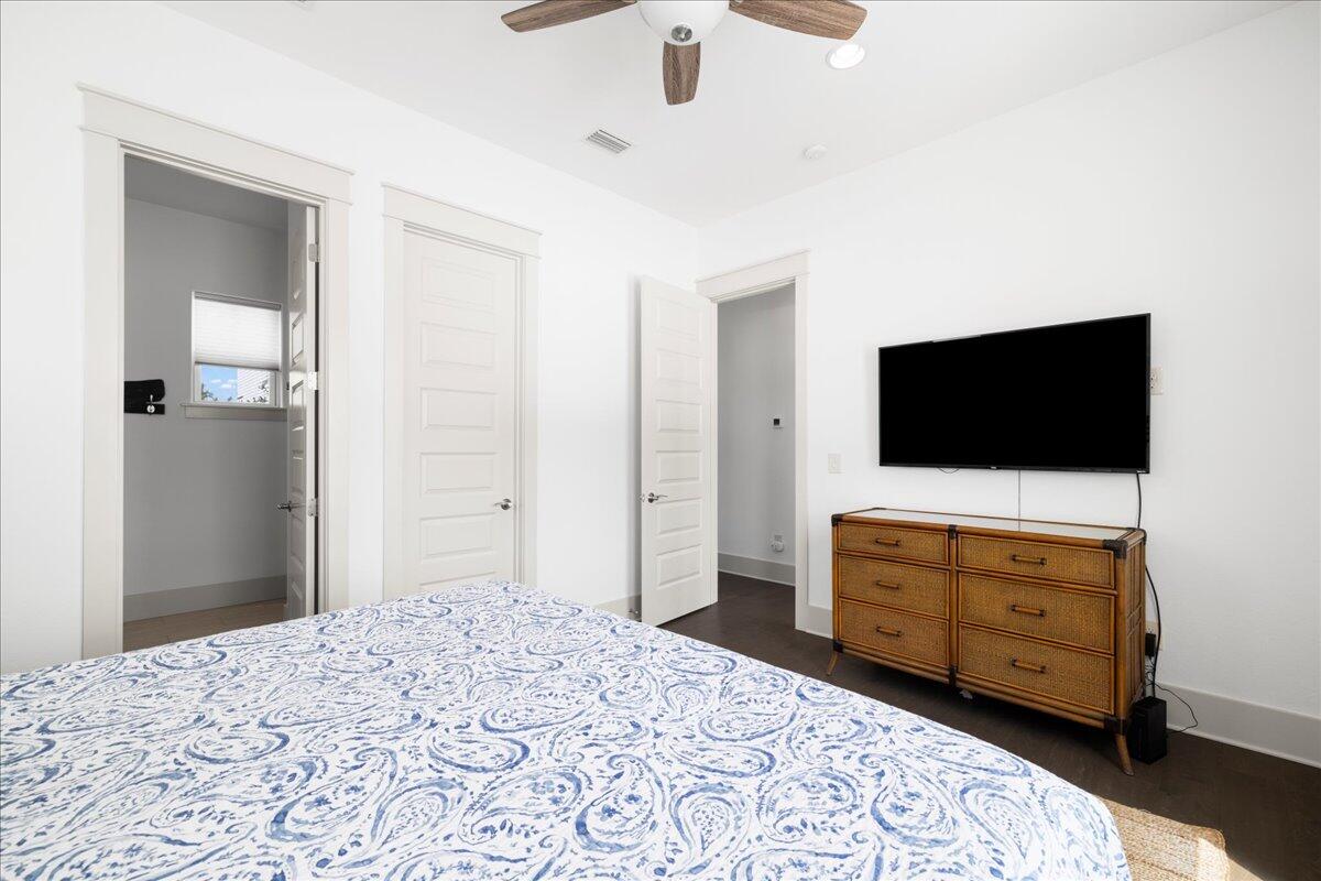 HIGHLAND PARKS - Residential Lease