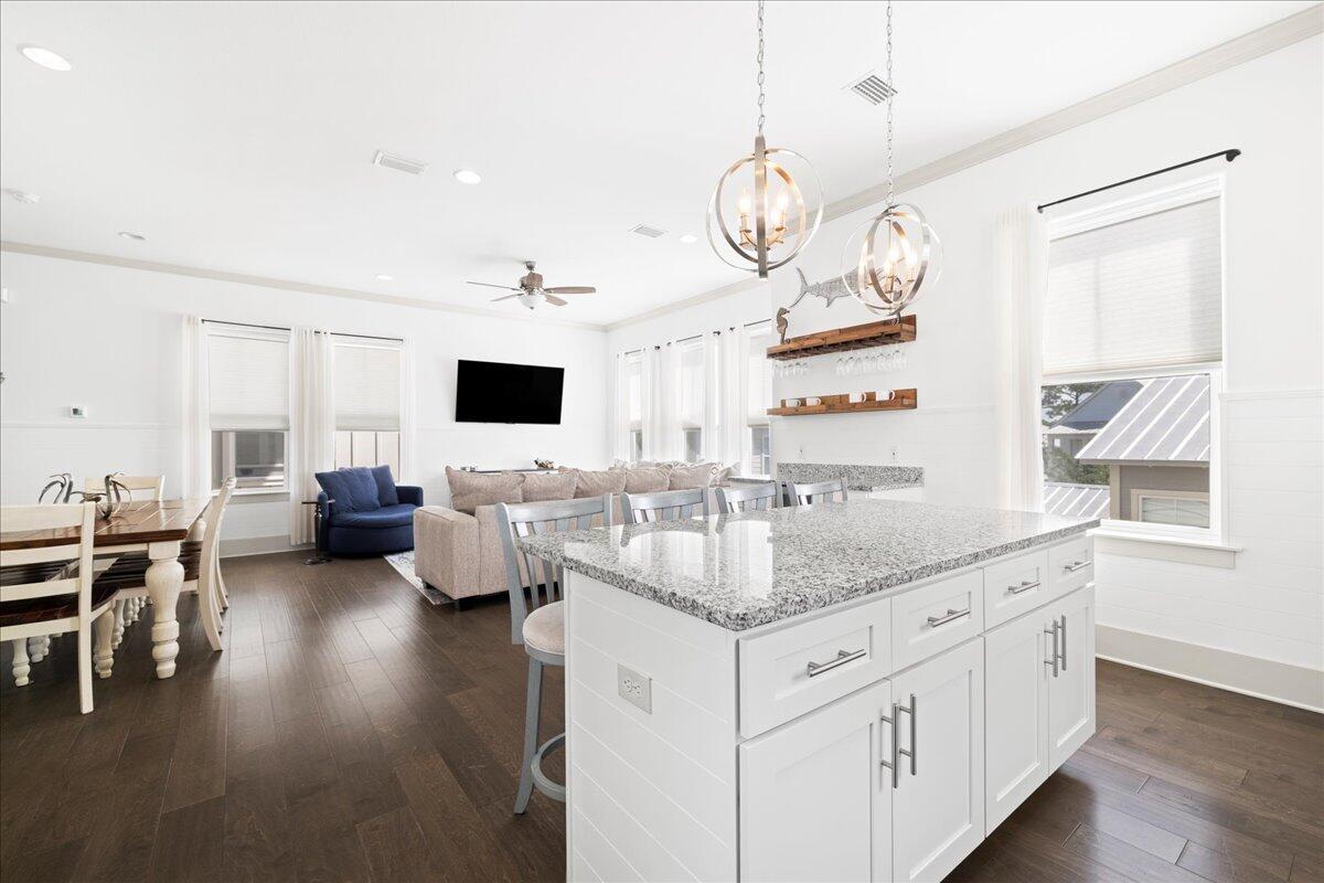 HIGHLAND PARKS - Residential Lease