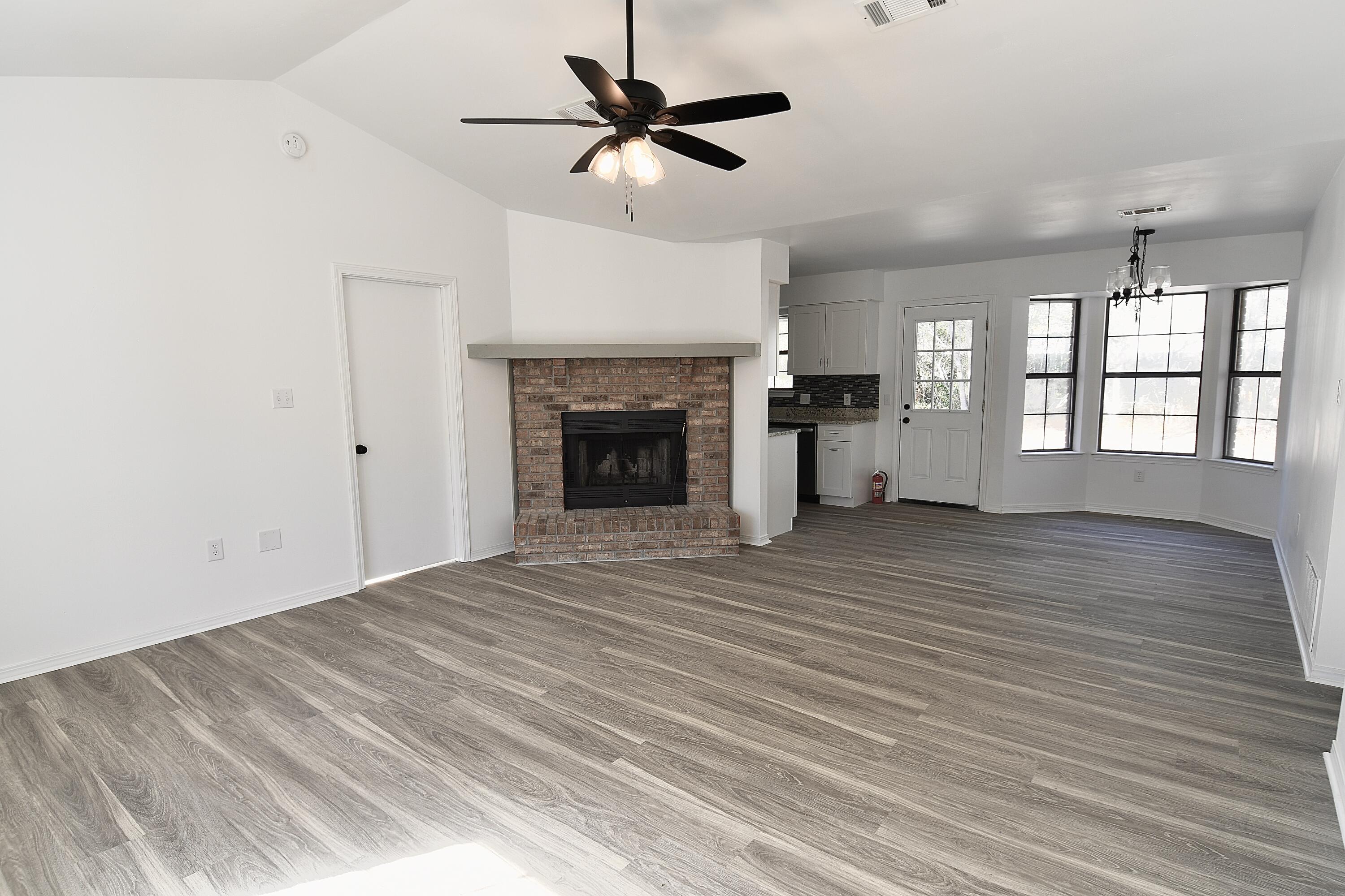 EAST BAY RIVER ESTATES 2ND ADDN - Residential