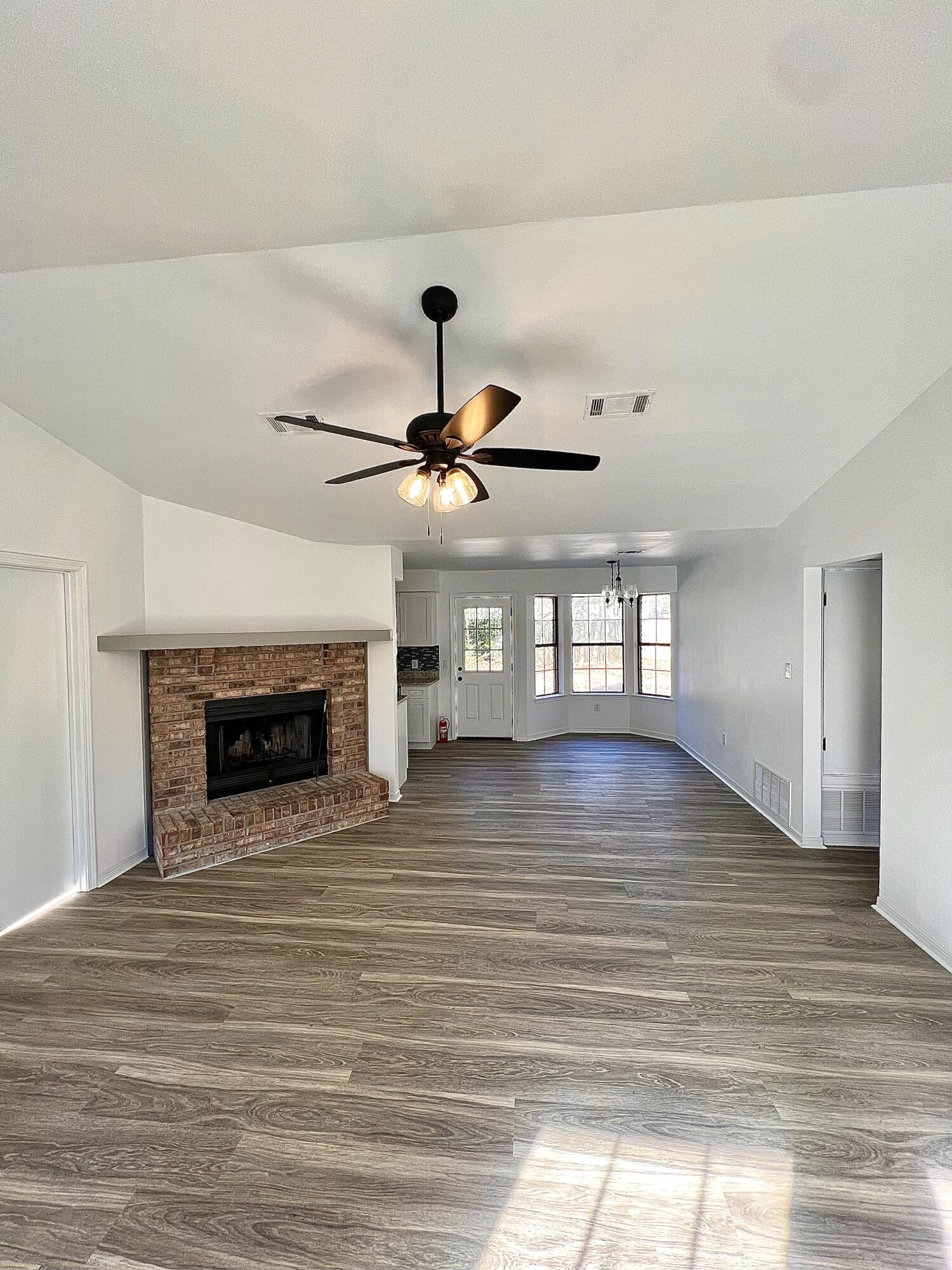 EAST BAY RIVER ESTATES 2ND ADDN - Residential