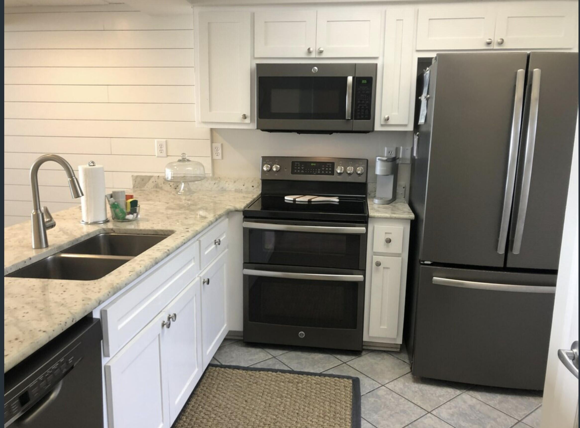 HIGH POINTE RESORT CONDO - Residential