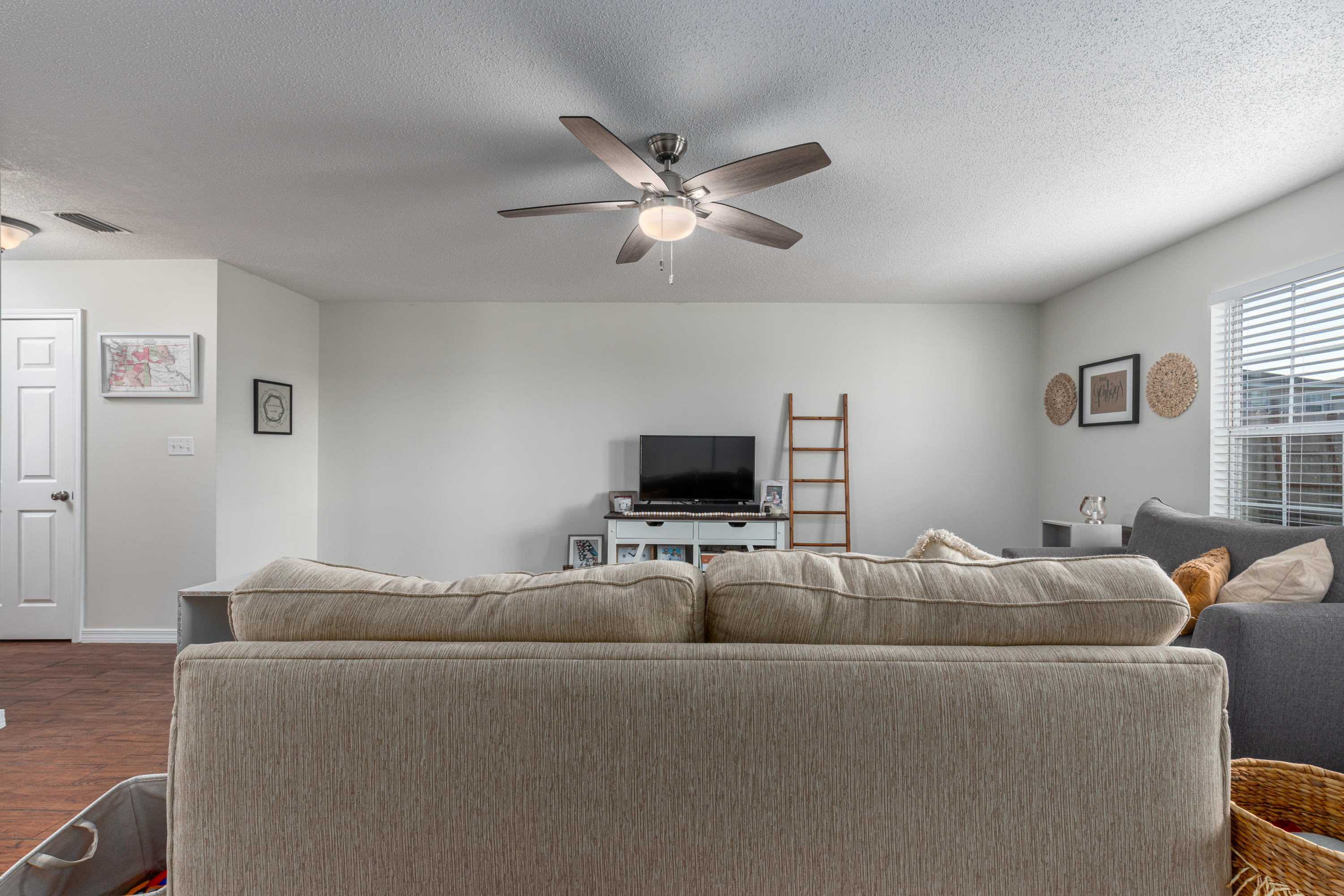 Houston Manor - Residential