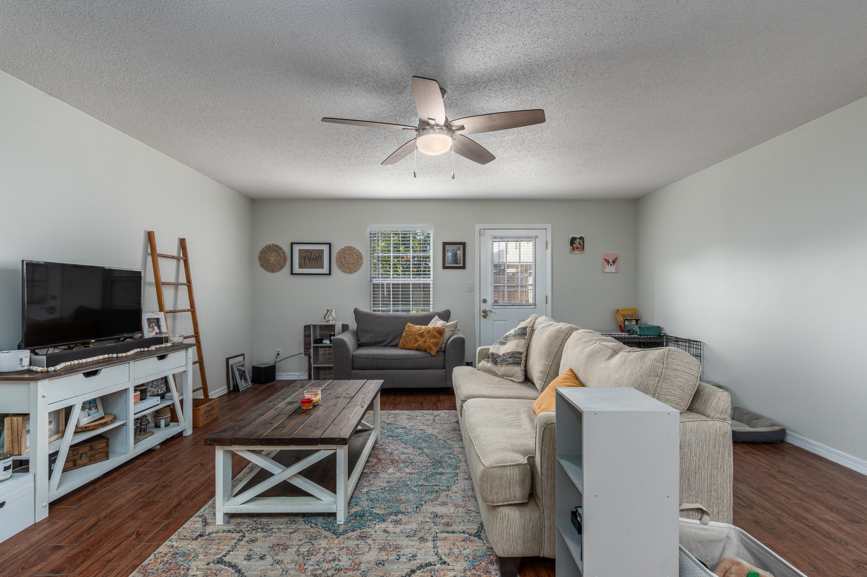 Houston Manor - Residential