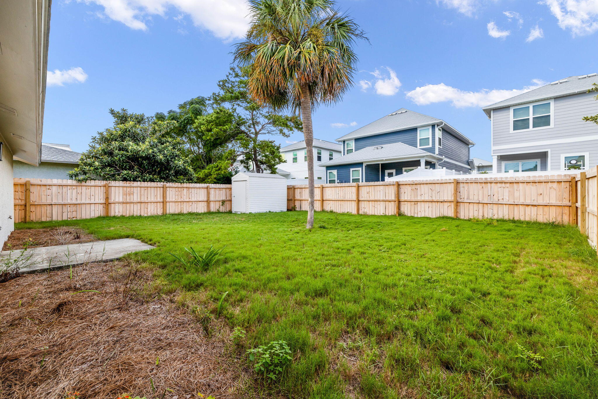 RIVIERA BEACH - Residential
