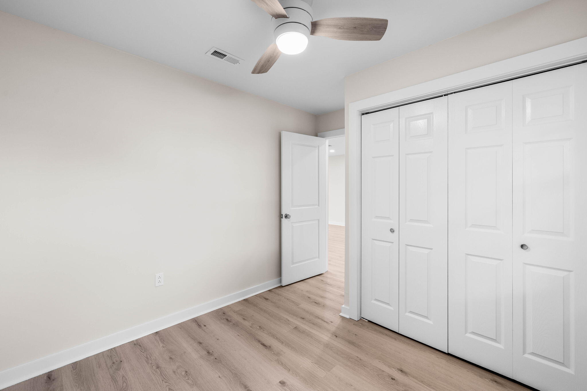 RIVIERA BEACH - Residential