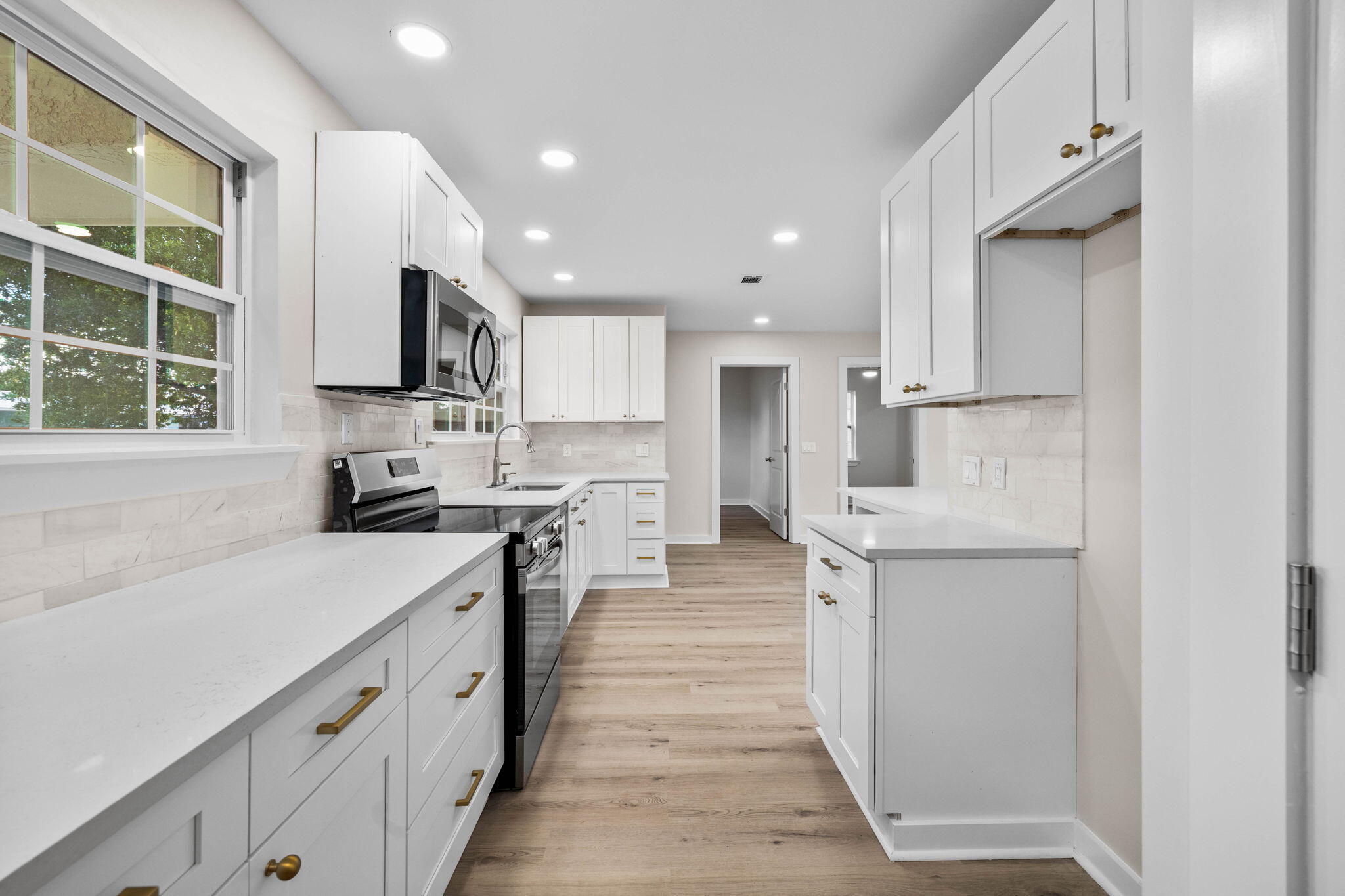 RIVIERA BEACH - Residential