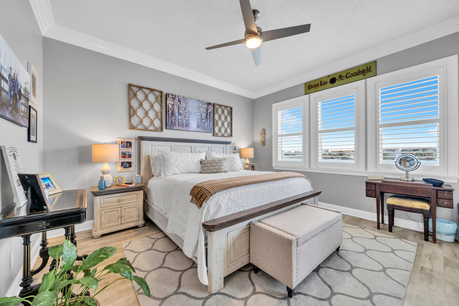 TRANQUIL HARBOR - Residential